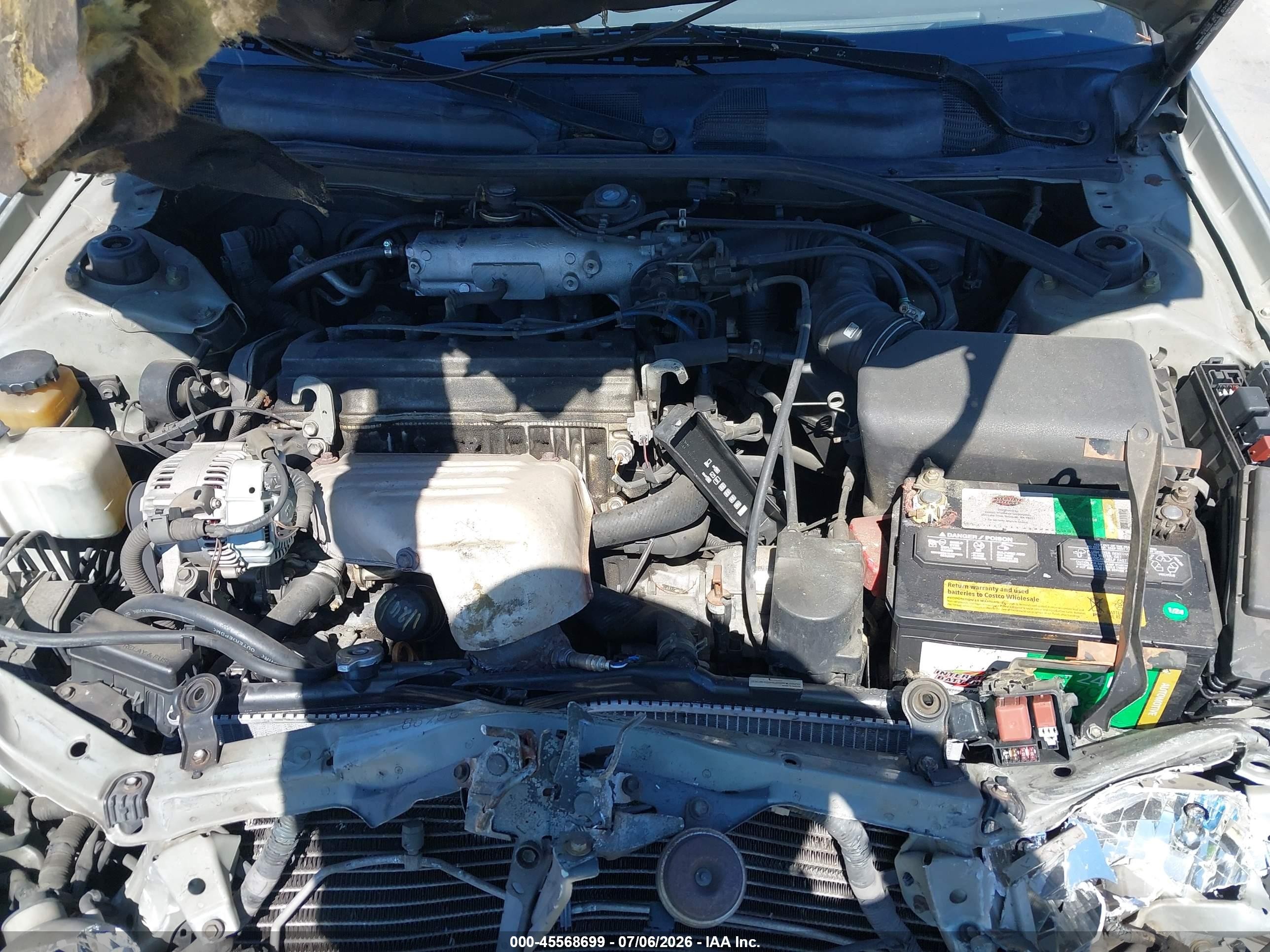 2000 Toyota Camry Le Silver vin: JT2BG22K9Y0383309