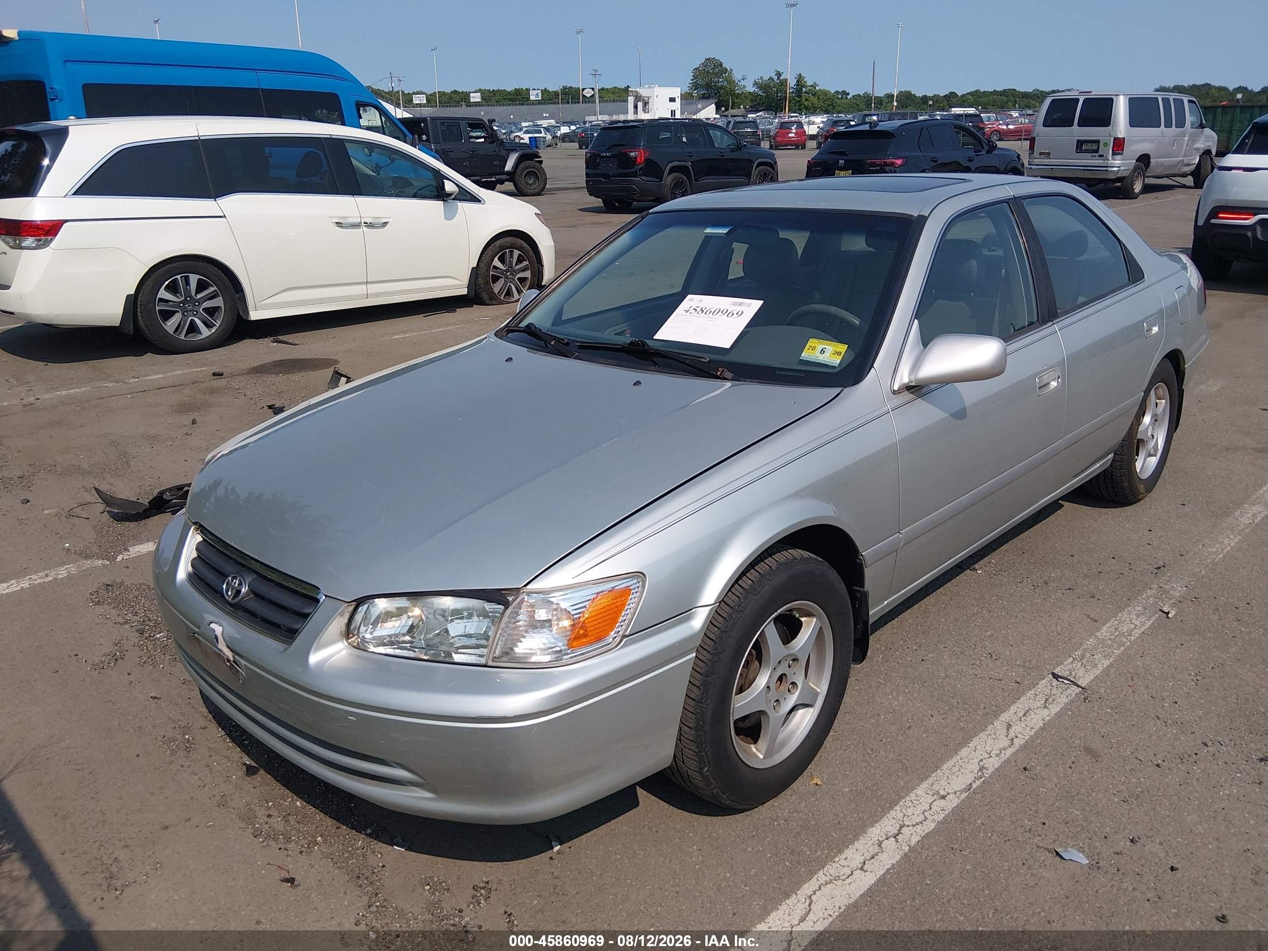 2000 Toyota Camry Le Silver vin: JT2BG22K9Y0449308