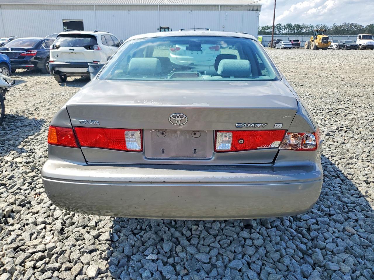 2001 Toyota Camry Le Серый vin: JT2BG22KX10546281