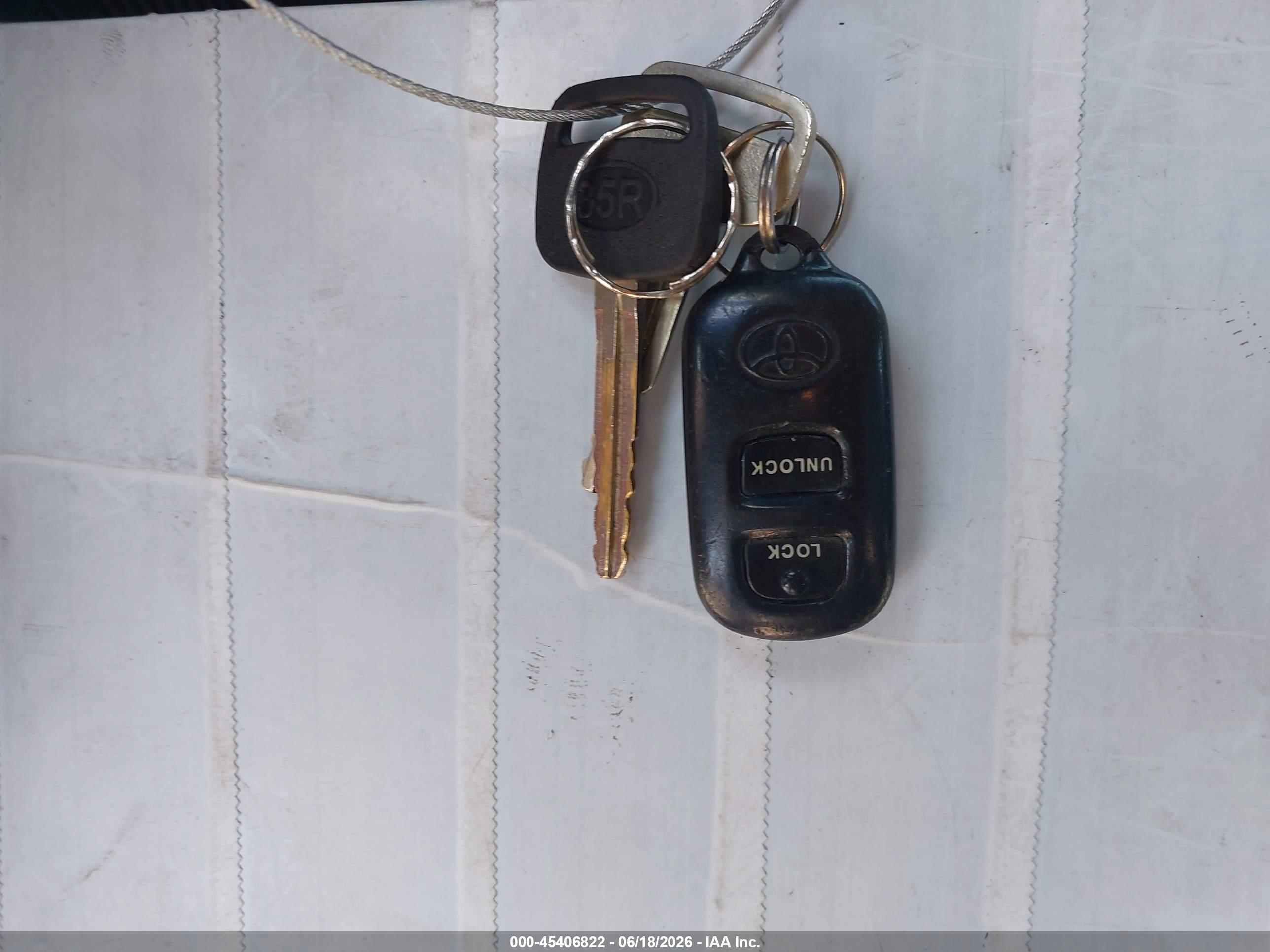 2001 Toyota Camry Le Silver vin: JT2BG22KX10550279