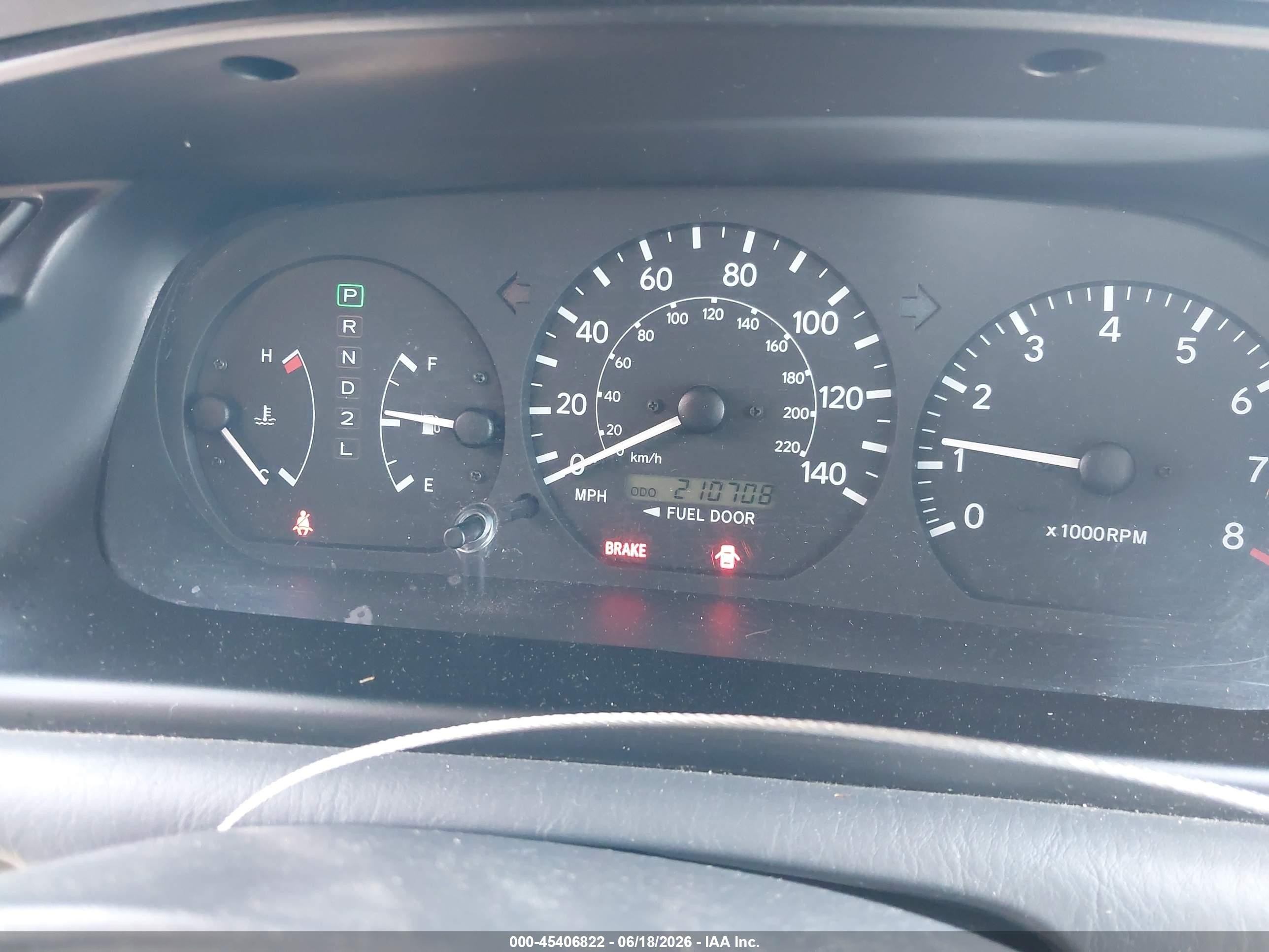 2001 Toyota Camry Le Silver vin: JT2BG22KX10550279