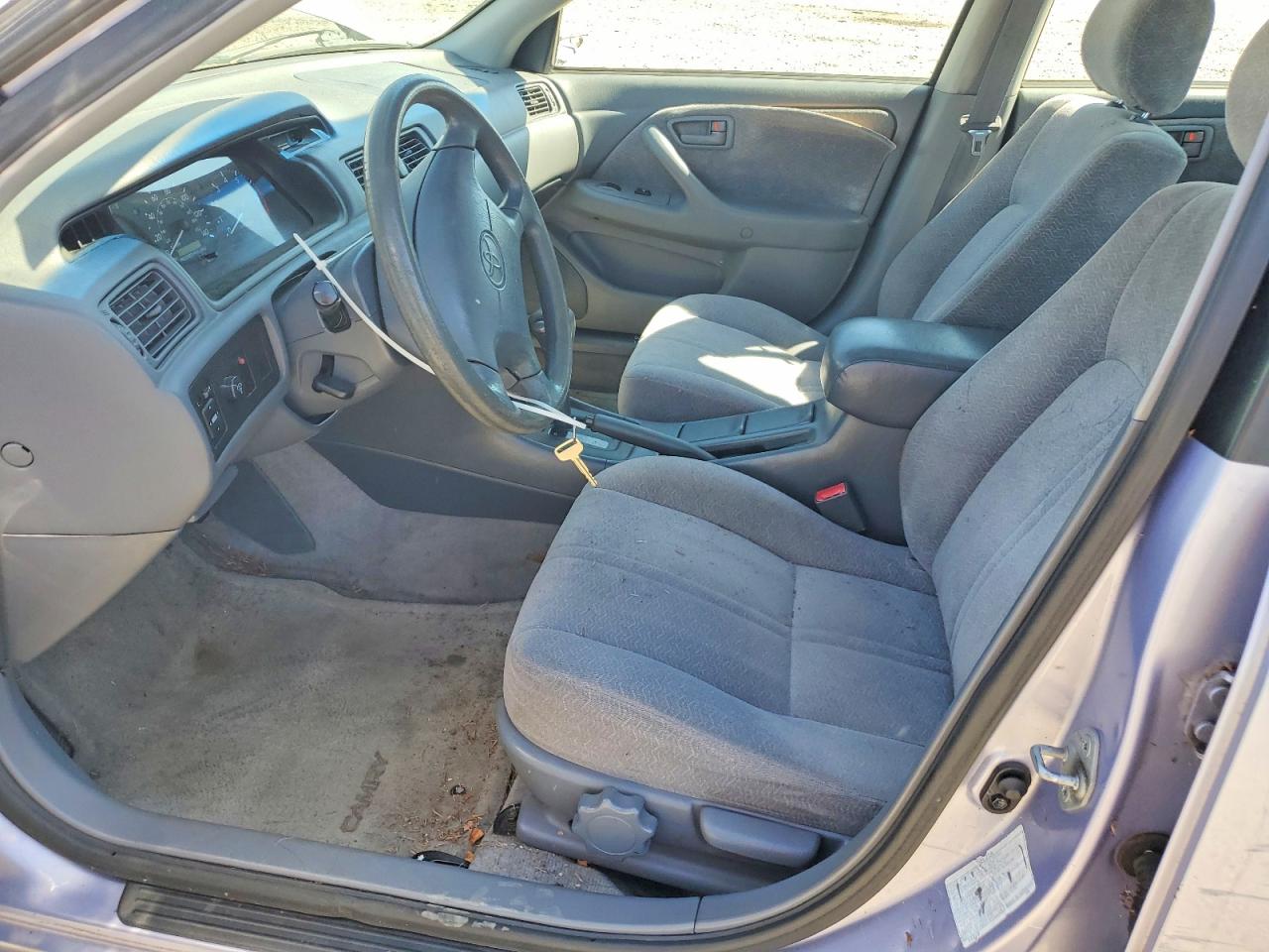 1997 Toyota Camry Le Silver vin: JT2BG22KXV0055134