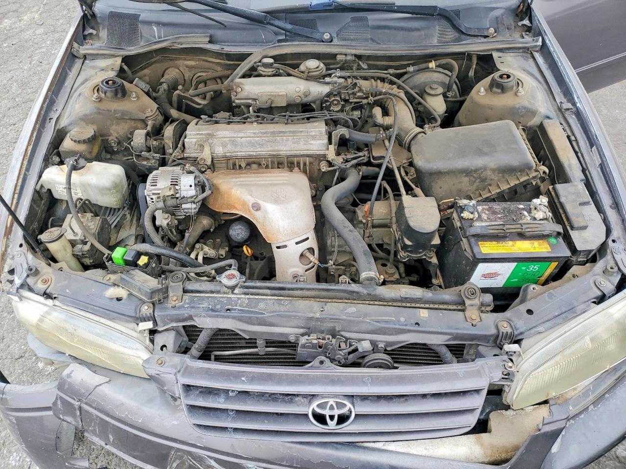 1998 Toyota Camry Le Gray vin: JT2BG22KXW0241810