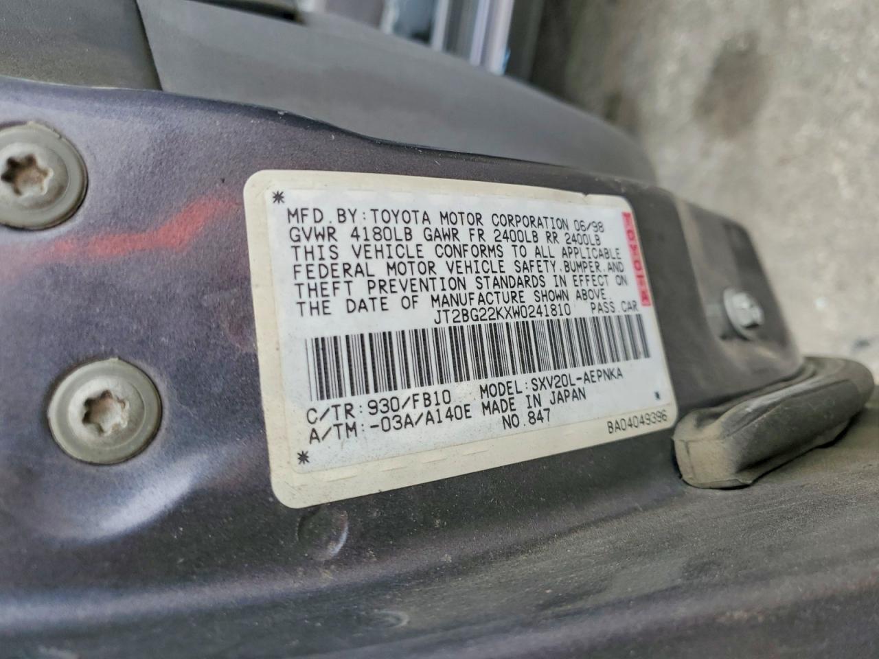 1998 Toyota Camry Le Gray vin: JT2BG22KXW0241810