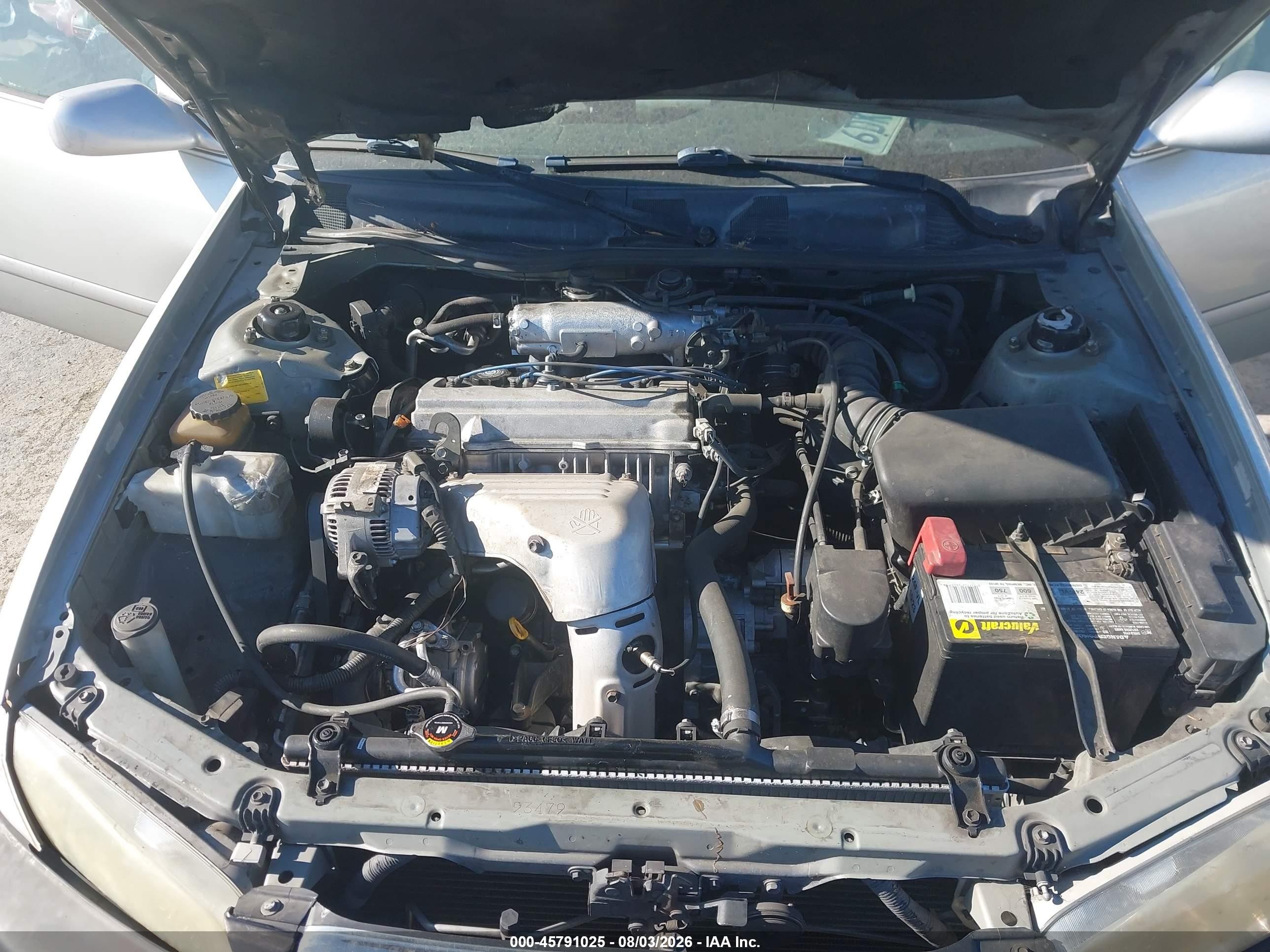 2000 Toyota Camry Le Silver vin: JT2BG22KXY0456915