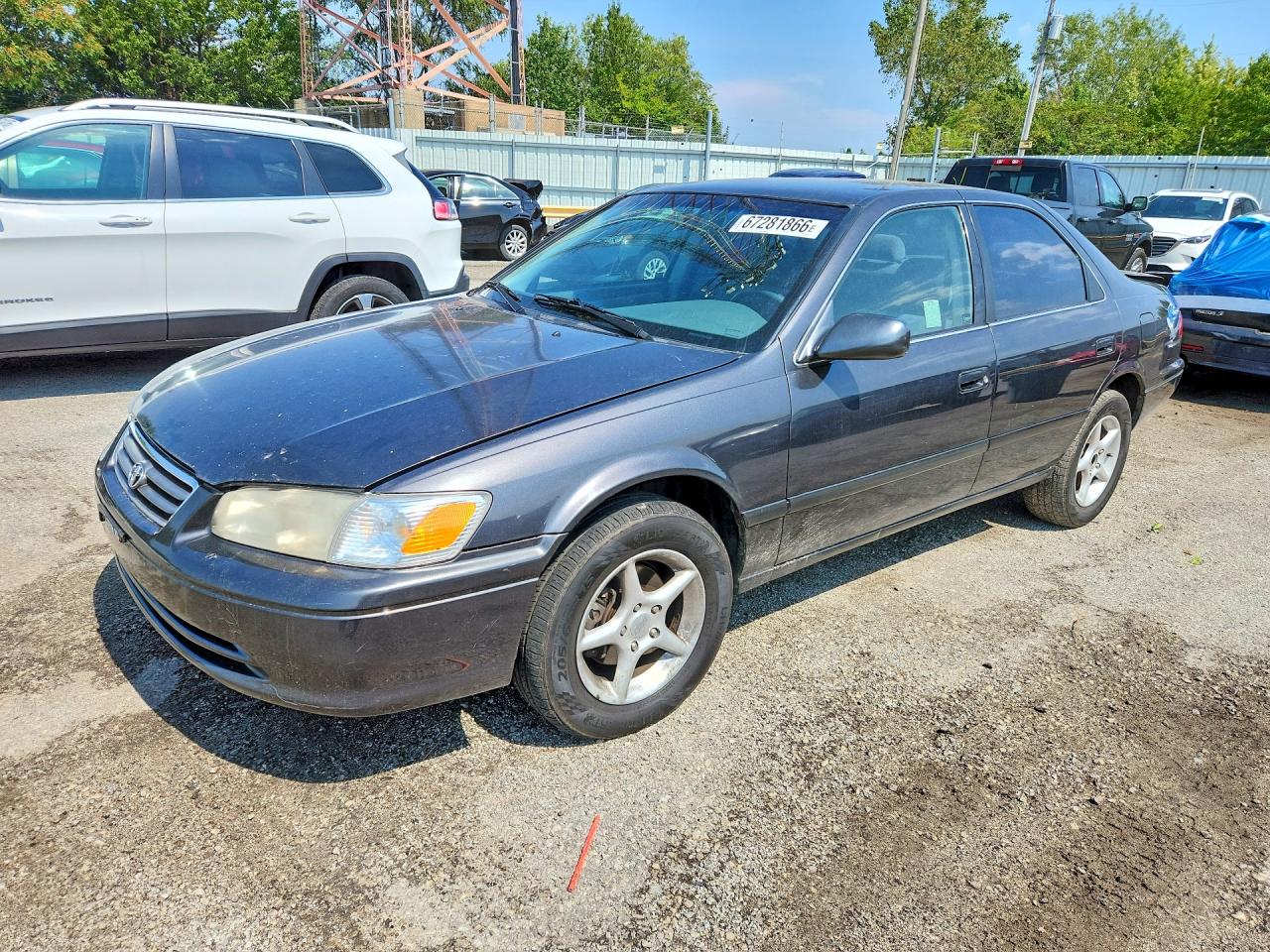 2000 Toyota Camry Le Gray vin: JT2BG22KXY0489610