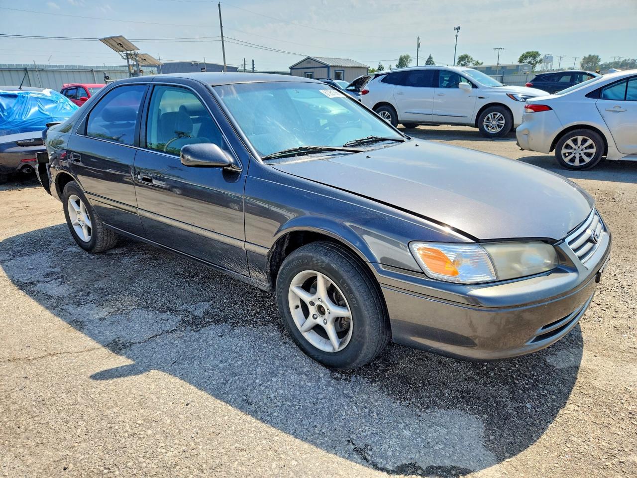 2000 Toyota Camry Le Gray vin: JT2BG22KXY0489610