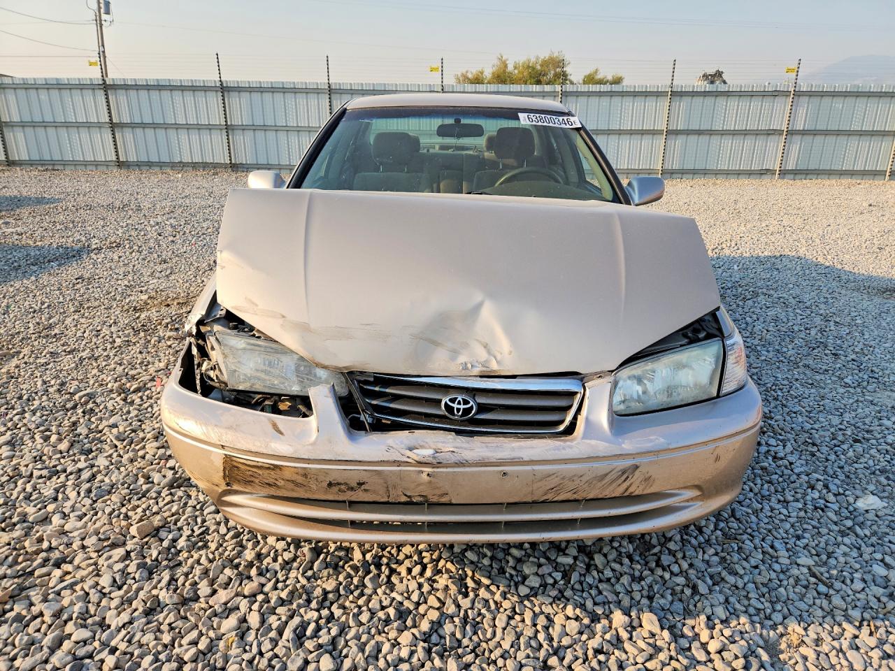 2001 Toyota Camry Le Tan vin: JT2BG28K010603630