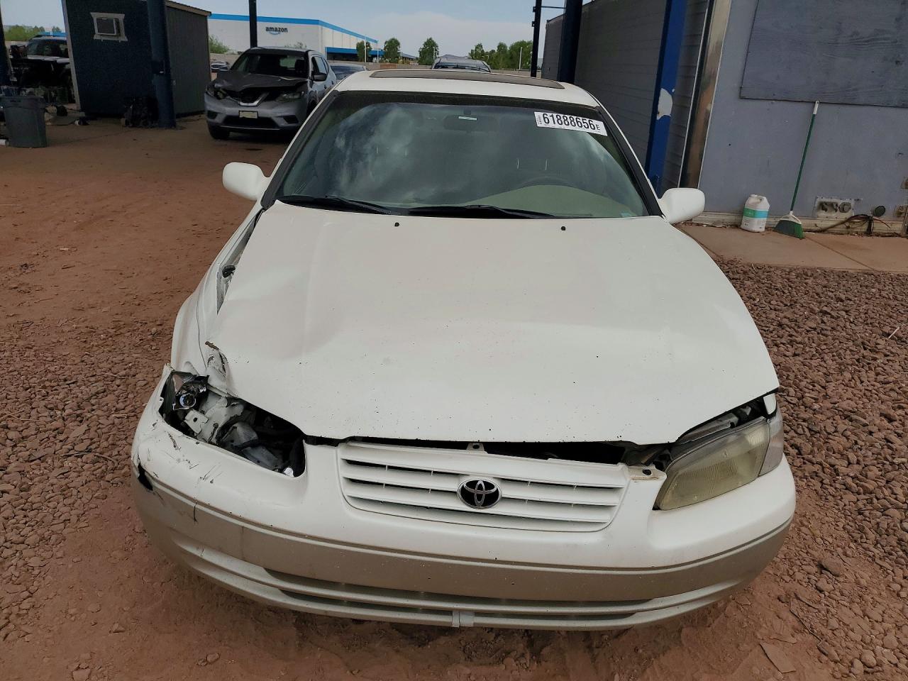 1999 Toyota Camry Le Белый vin: JT2BG28K0X0366209