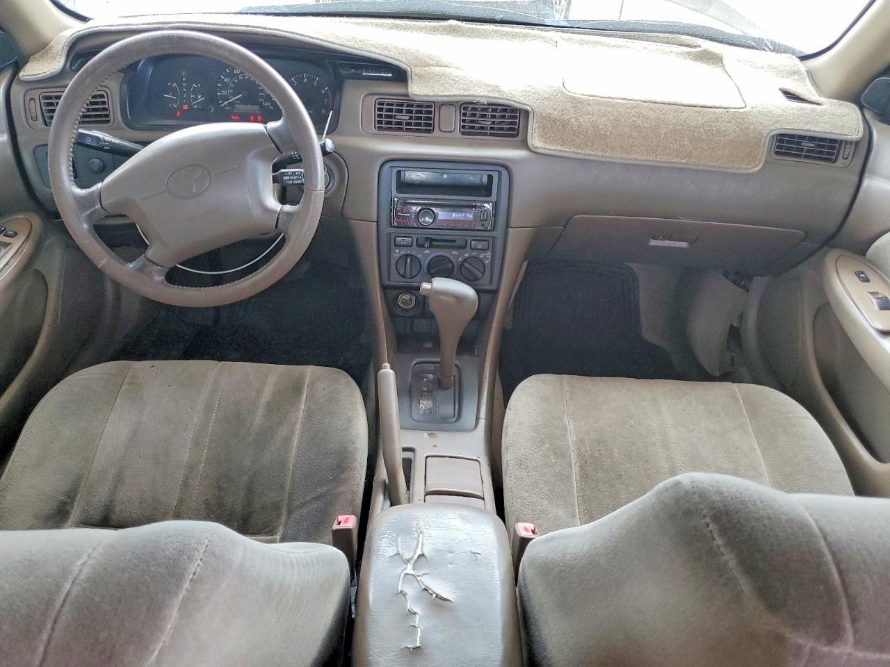 1999 Toyota Camry Le Белый vin: JT2BG28K0X0366209