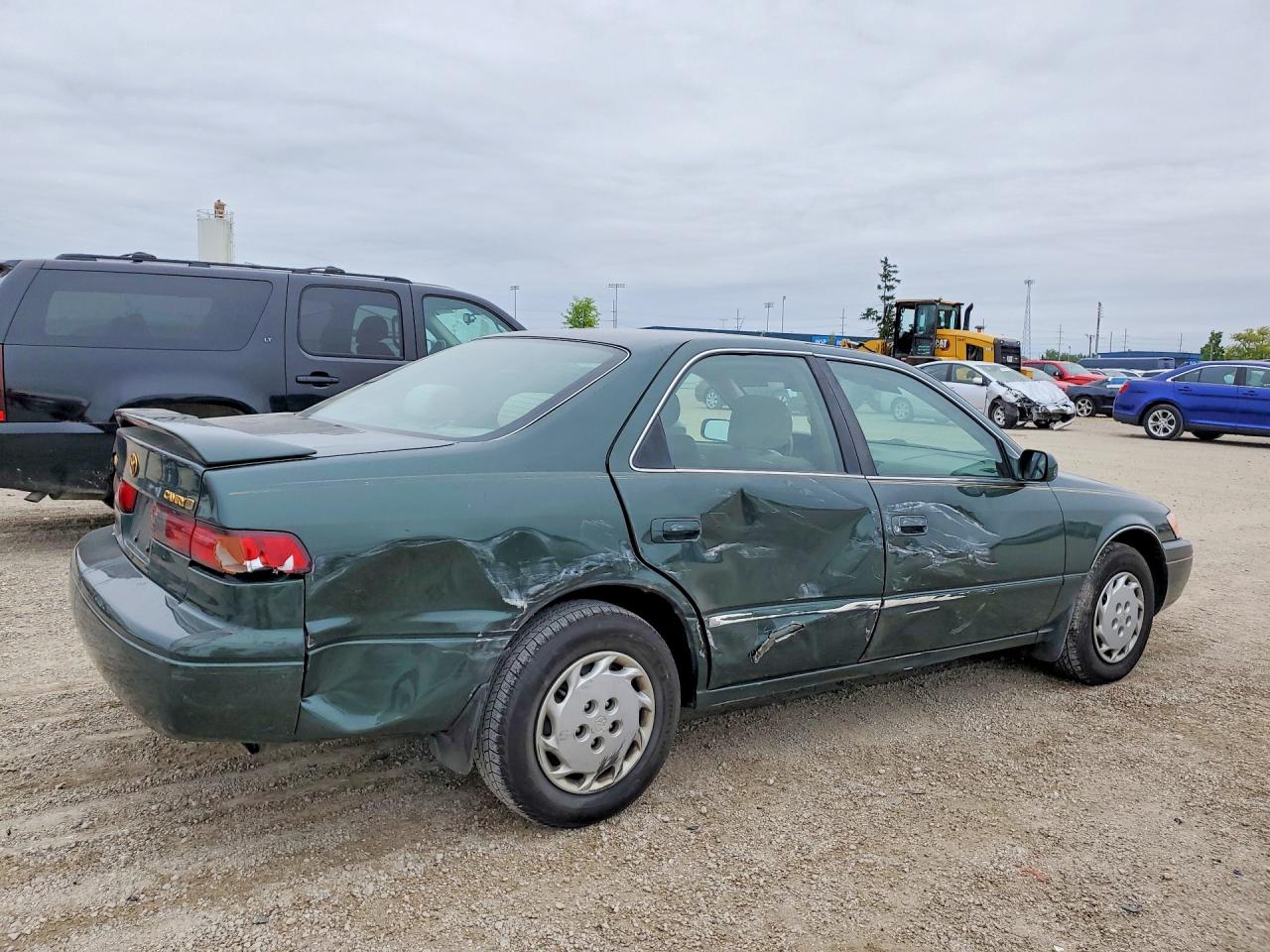 1999 Toyota Camry Le Green vin: JT2BG28K1X0325104