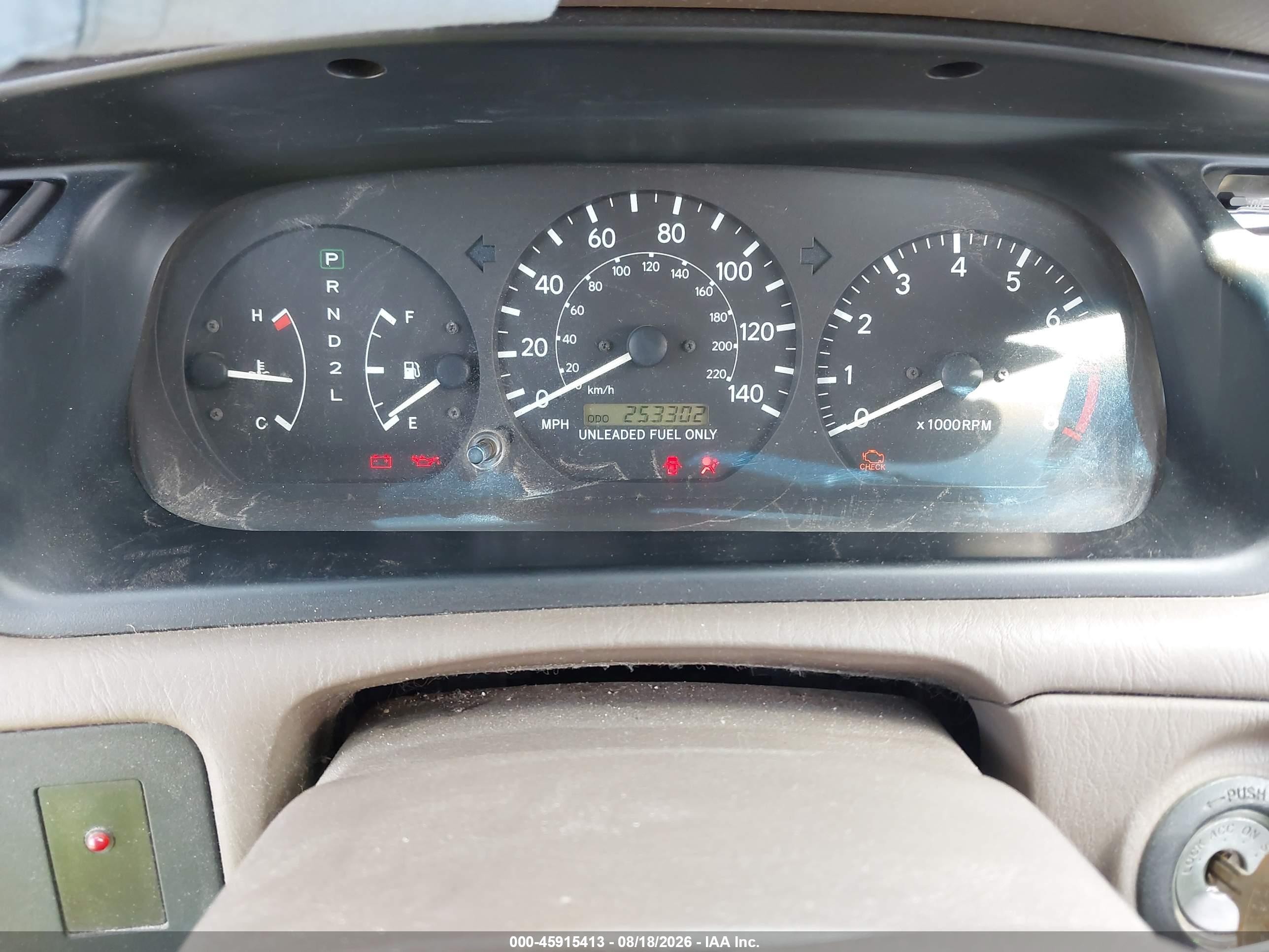1998 Toyota Camry Le Золотой vin: JT2BG28K7W0215964