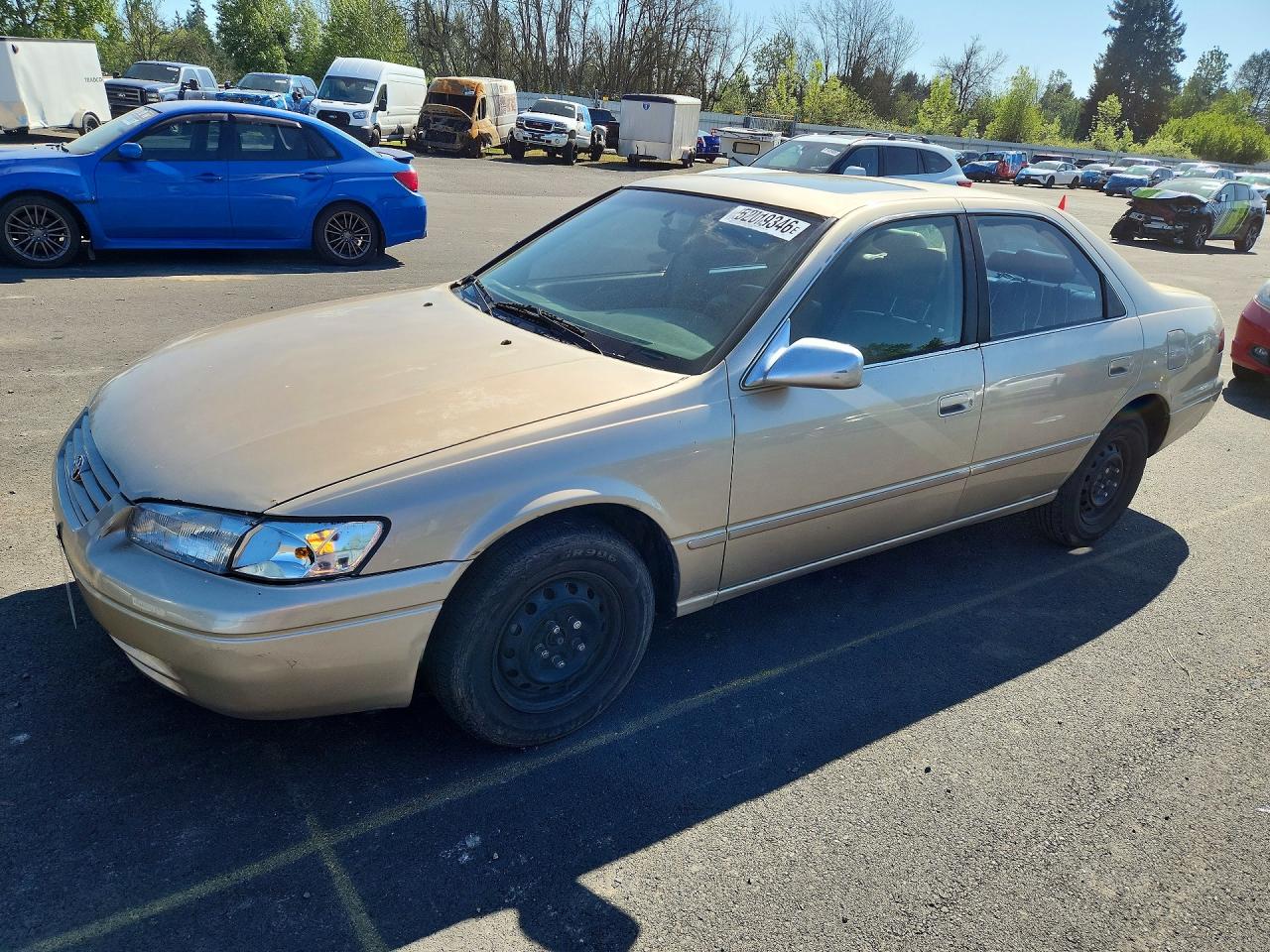 1998 Toyota Camry Желто-коричневый vin: JT2BG28K8W0250156