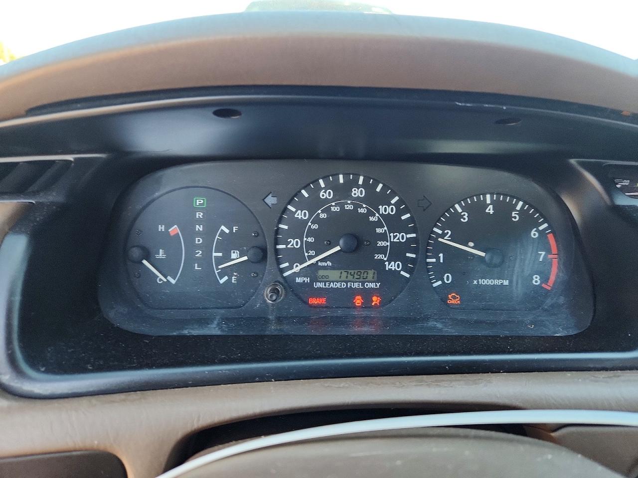 1998 Toyota Camry Желто-коричневый vin: JT2BG28K8W0250156