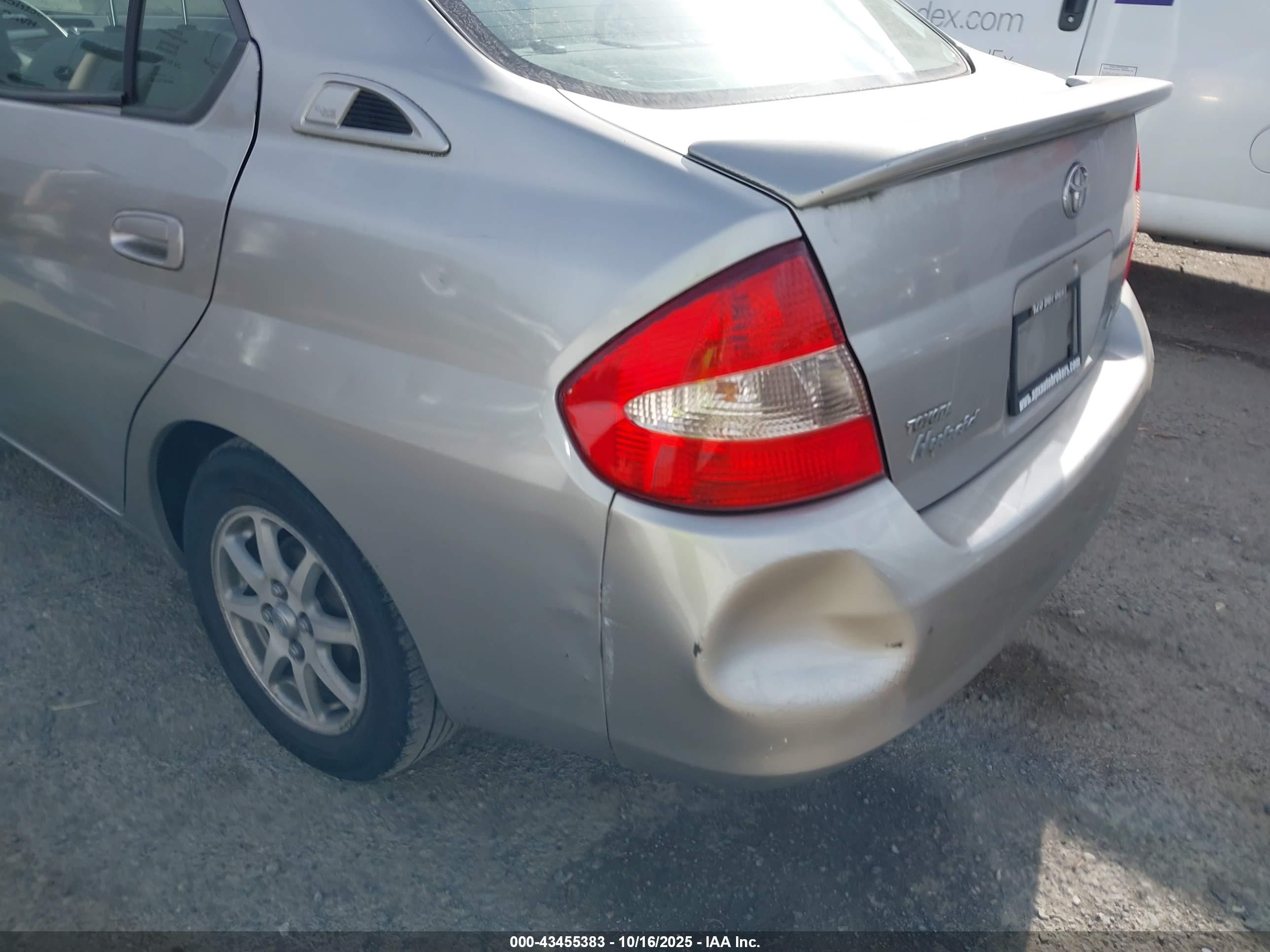2001 Toyota Prius   Silver vin: JT2BK12U110017389