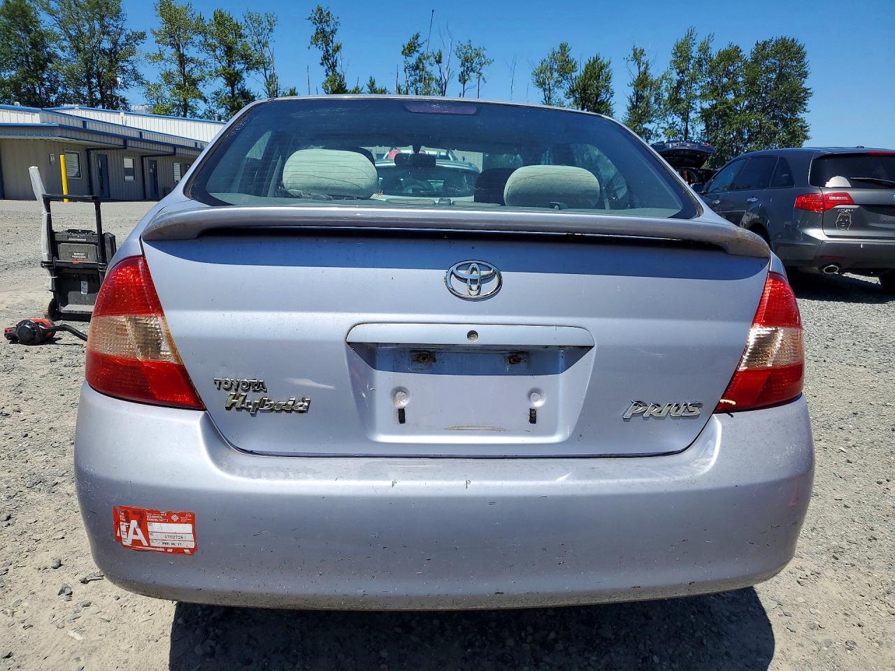 2002 Toyota Prius Base Silver vin: JT2BK12U120069087