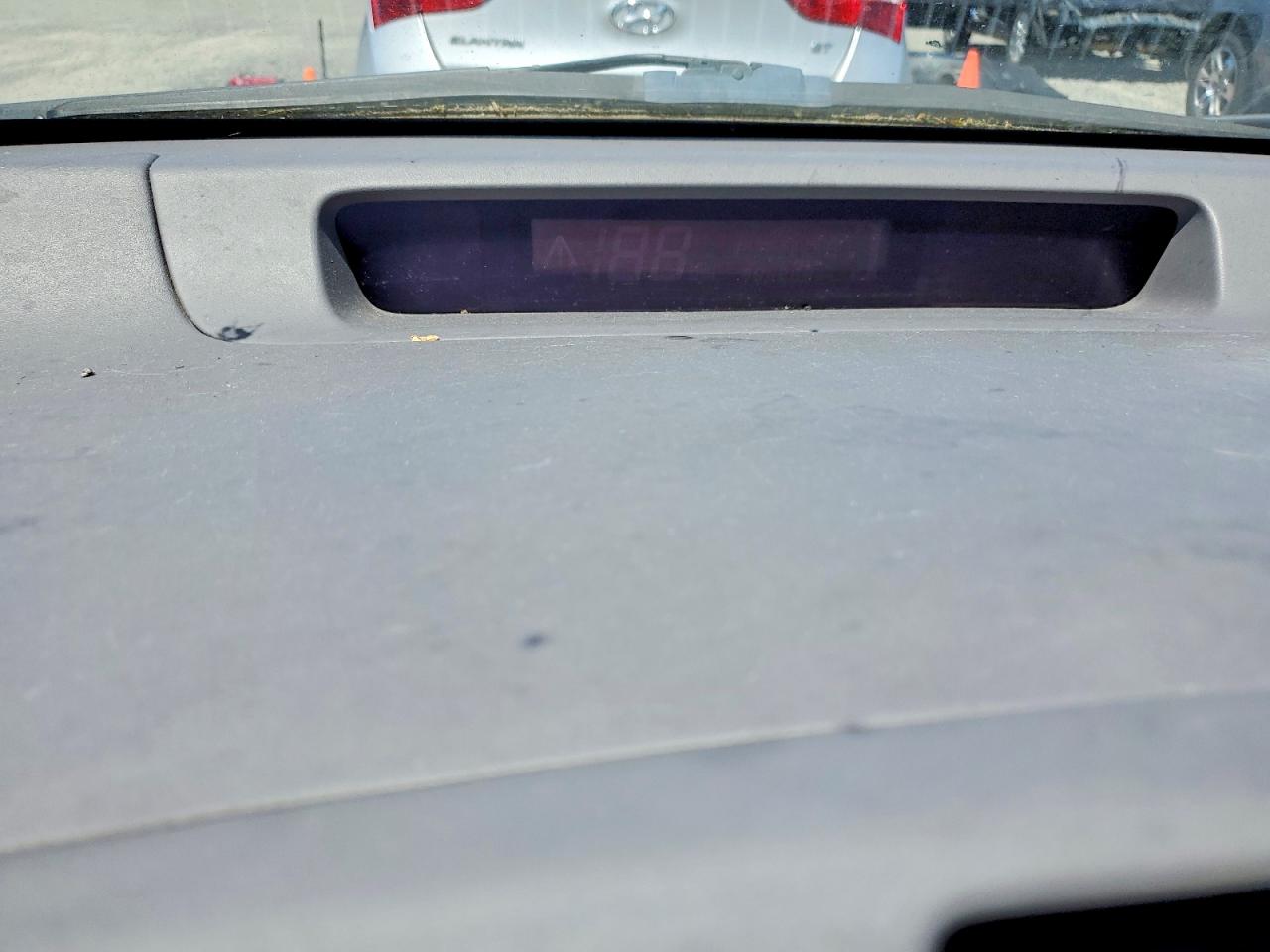 2002 Toyota Prius Base Silver vin: JT2BK12U120069087