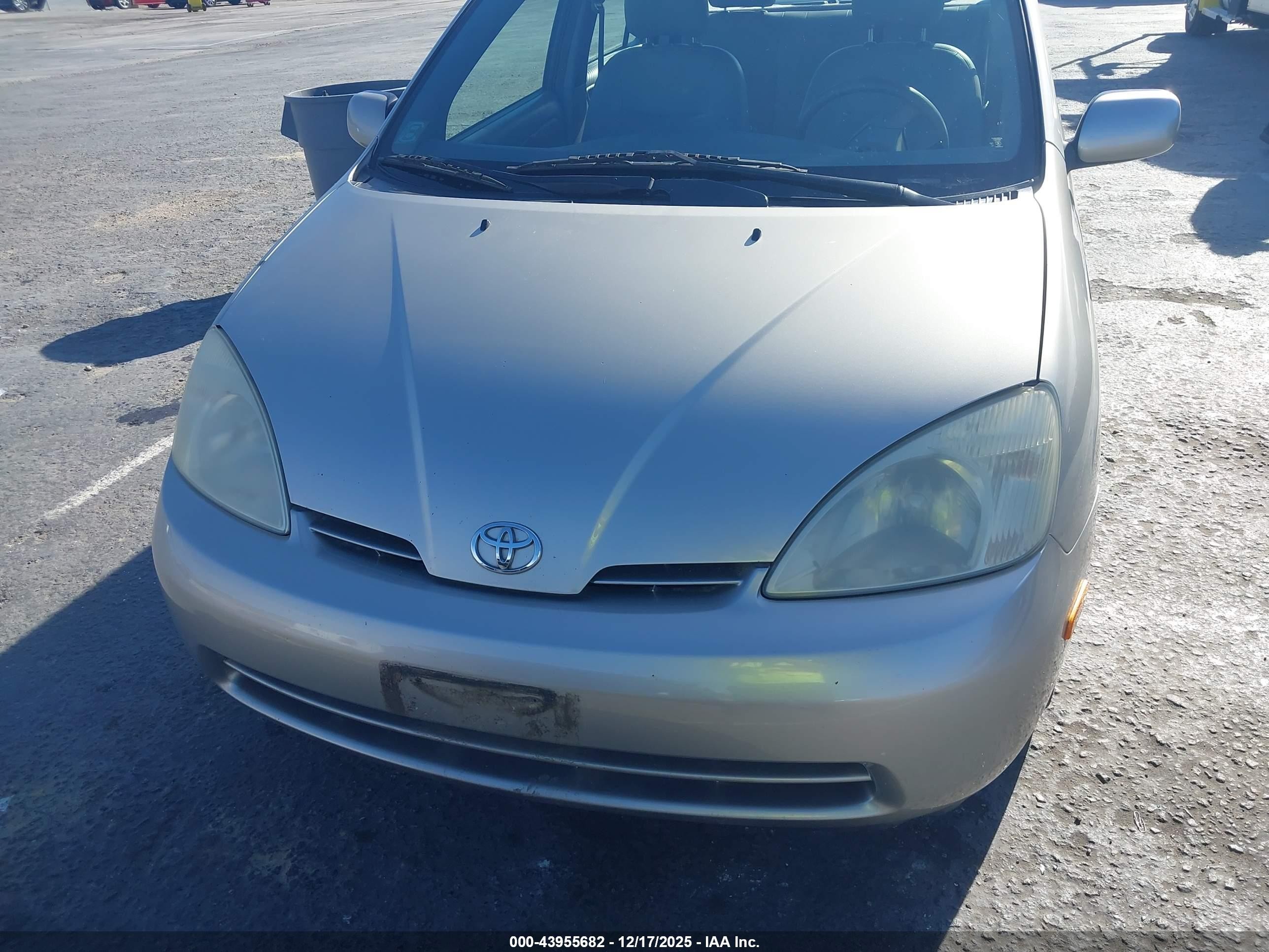 2002 Toyota Prius   Silver vin: JT2BK12U420048878