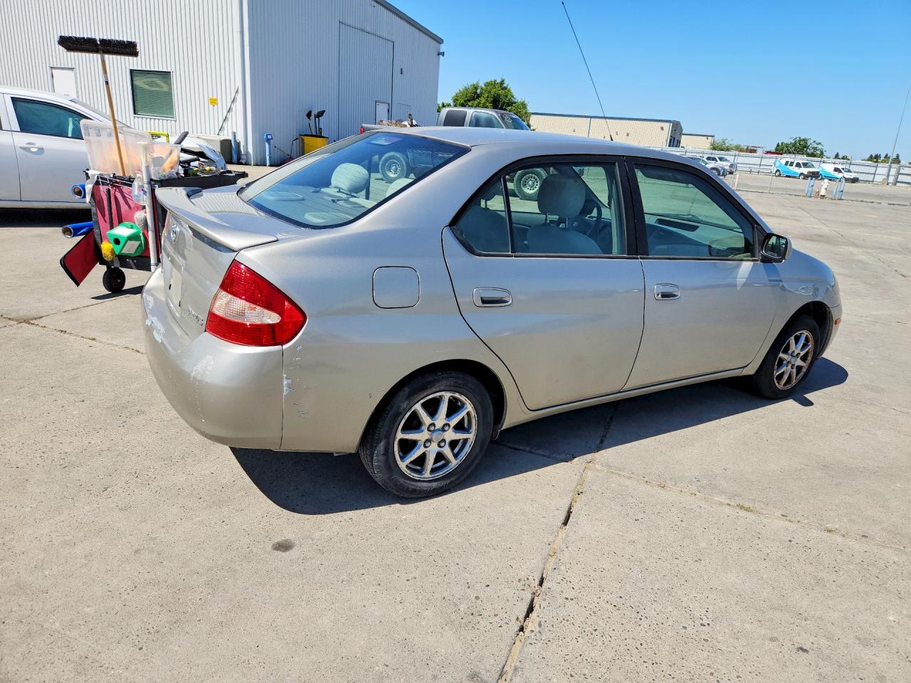 2001 Toyota Prius Base Silver vin: JT2BK12U510032204