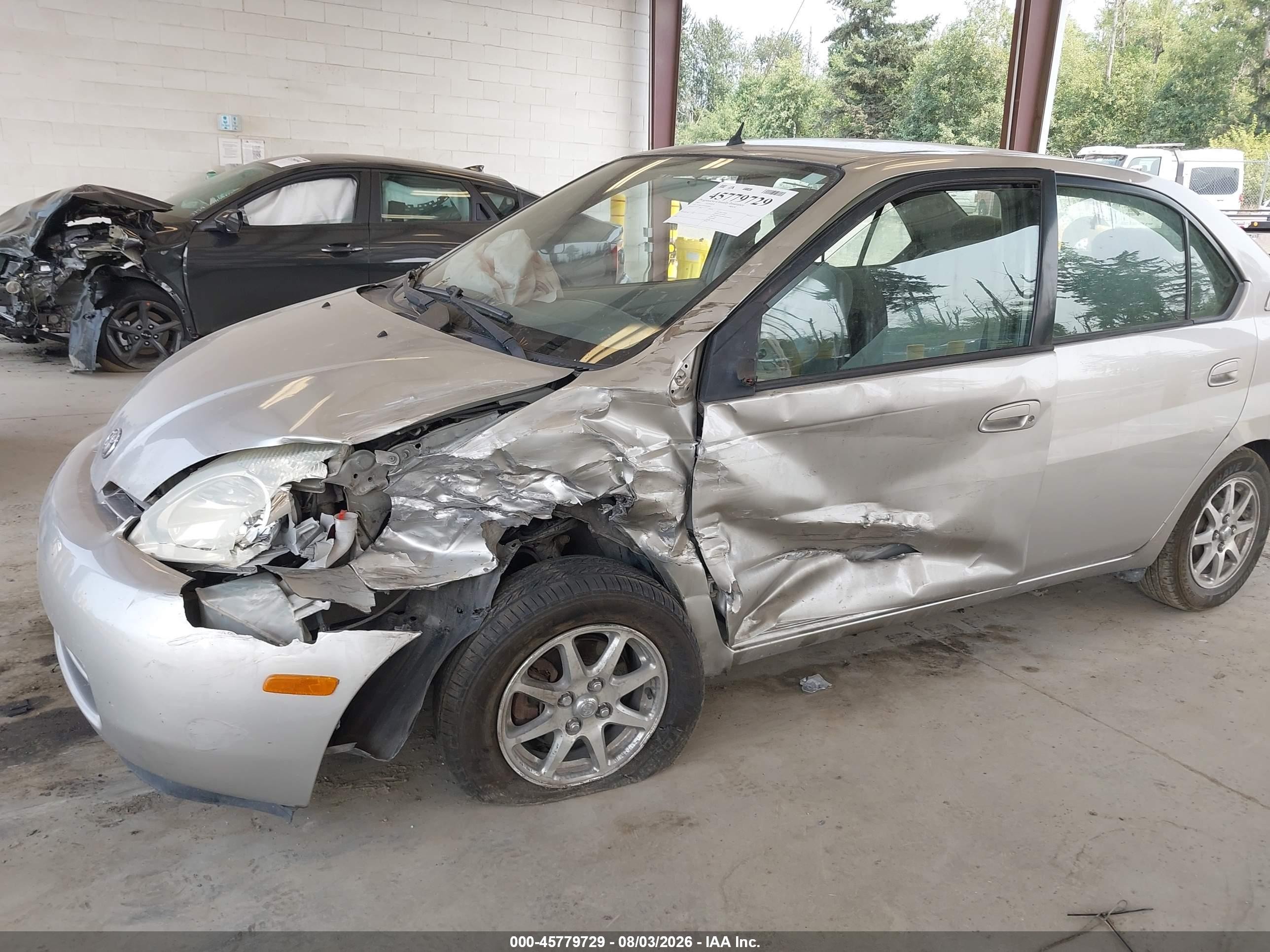 2001 Toyota Prius   Silver vin: JT2BK12U610018005