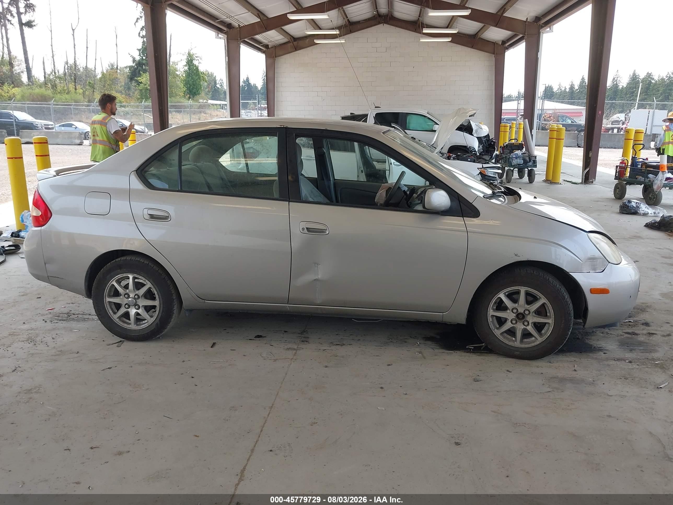 2001 Toyota Prius   Silver vin: JT2BK12U610018005