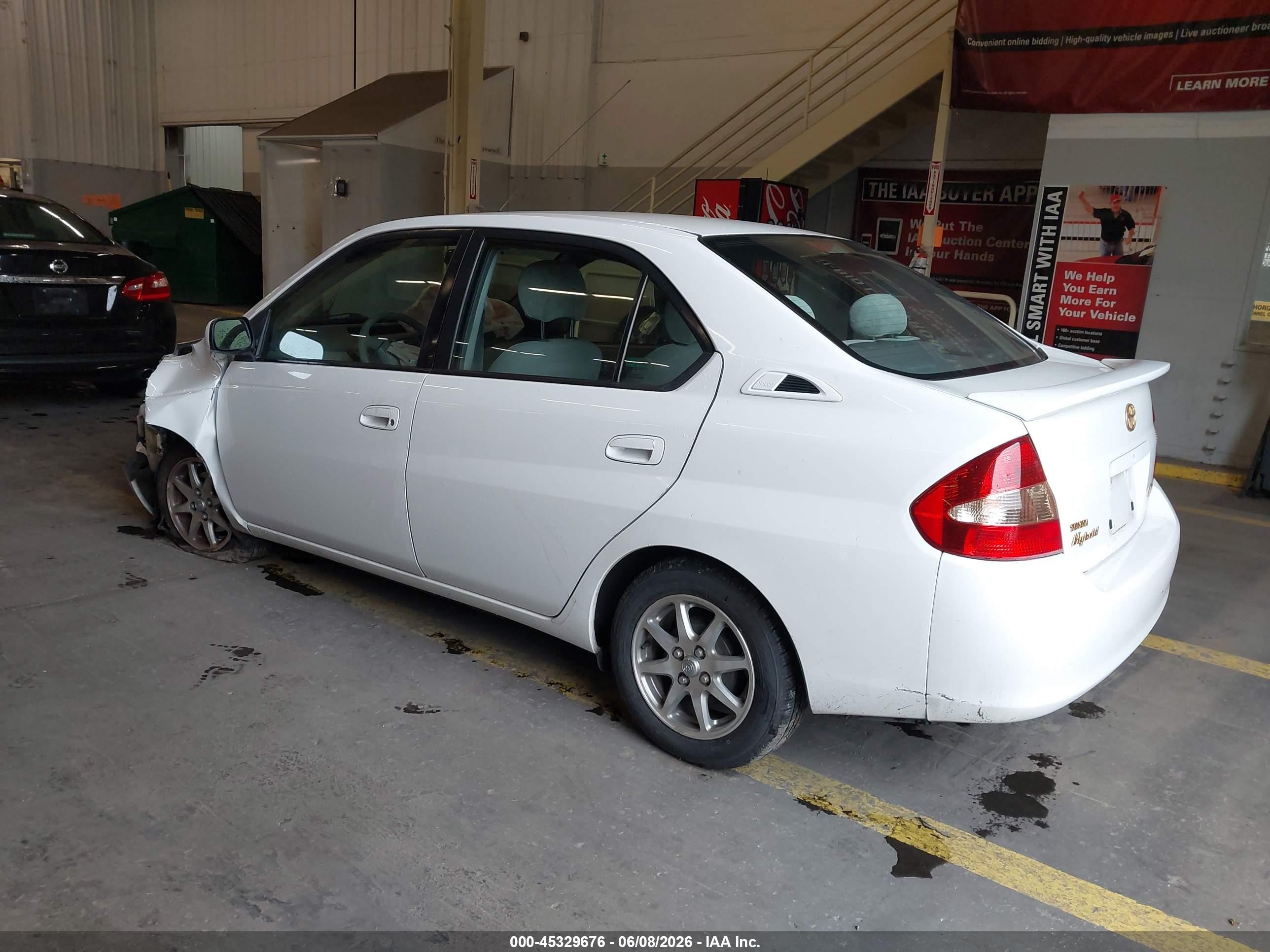 2003 Toyota Prius   White vin: JT2BK12U630070253