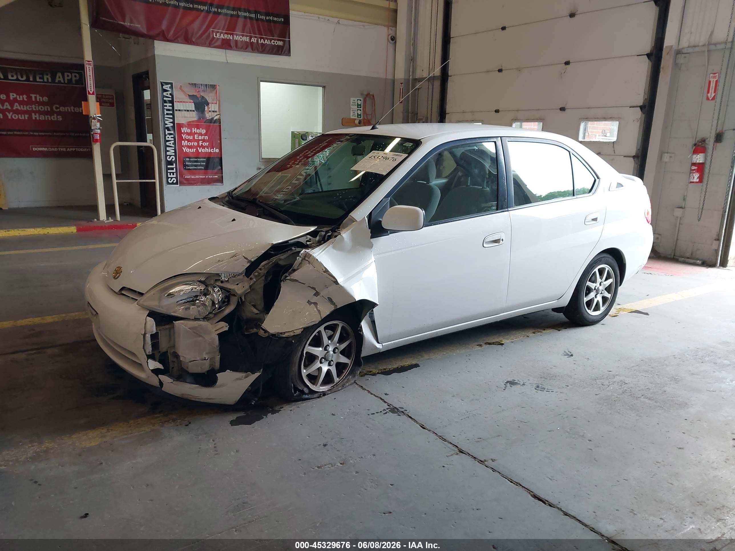 2003 Toyota Prius   White vin: JT2BK12U630070253