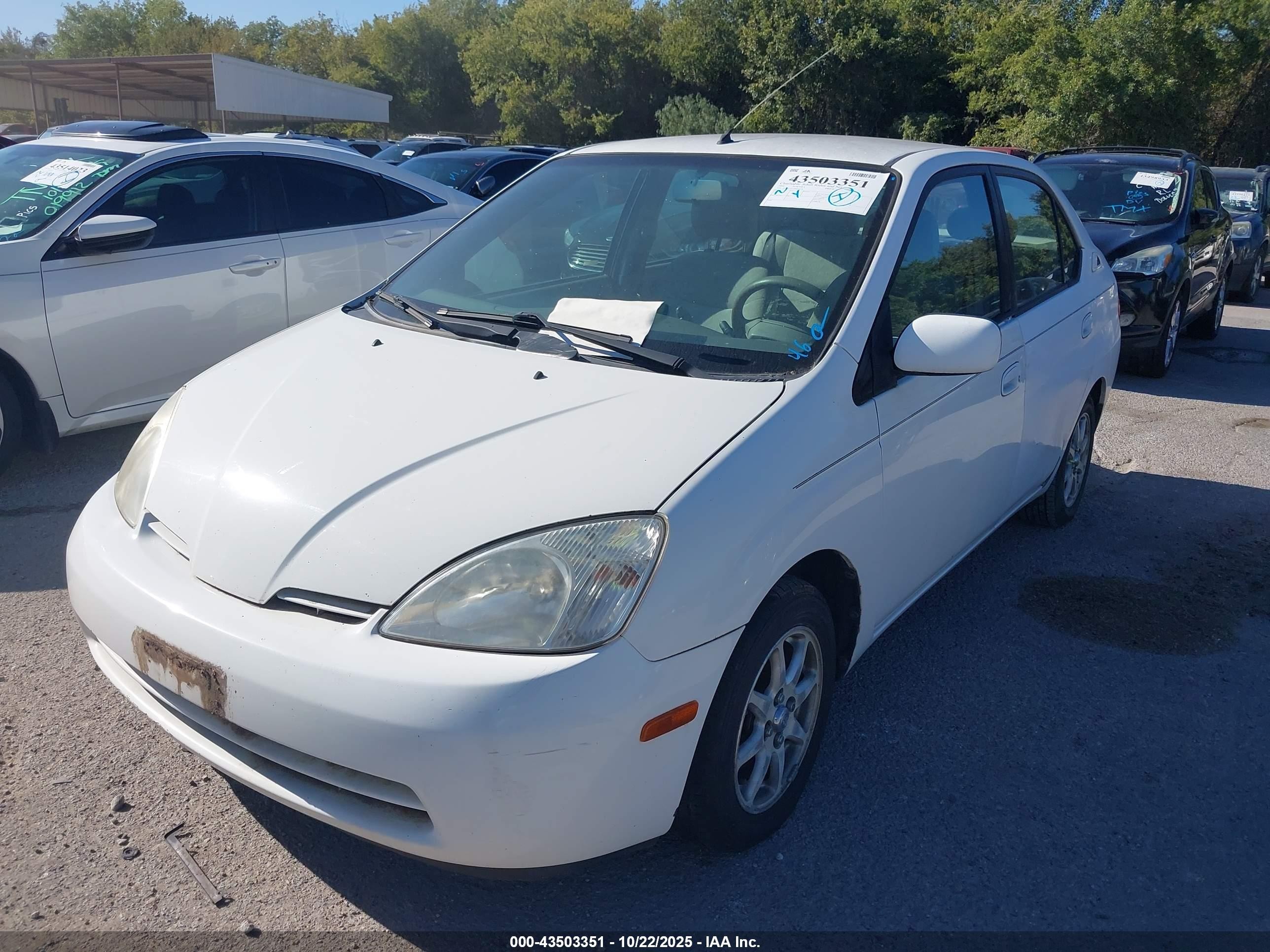 2002 Toyota Prius   Белый vin: JT2BK12U720040614