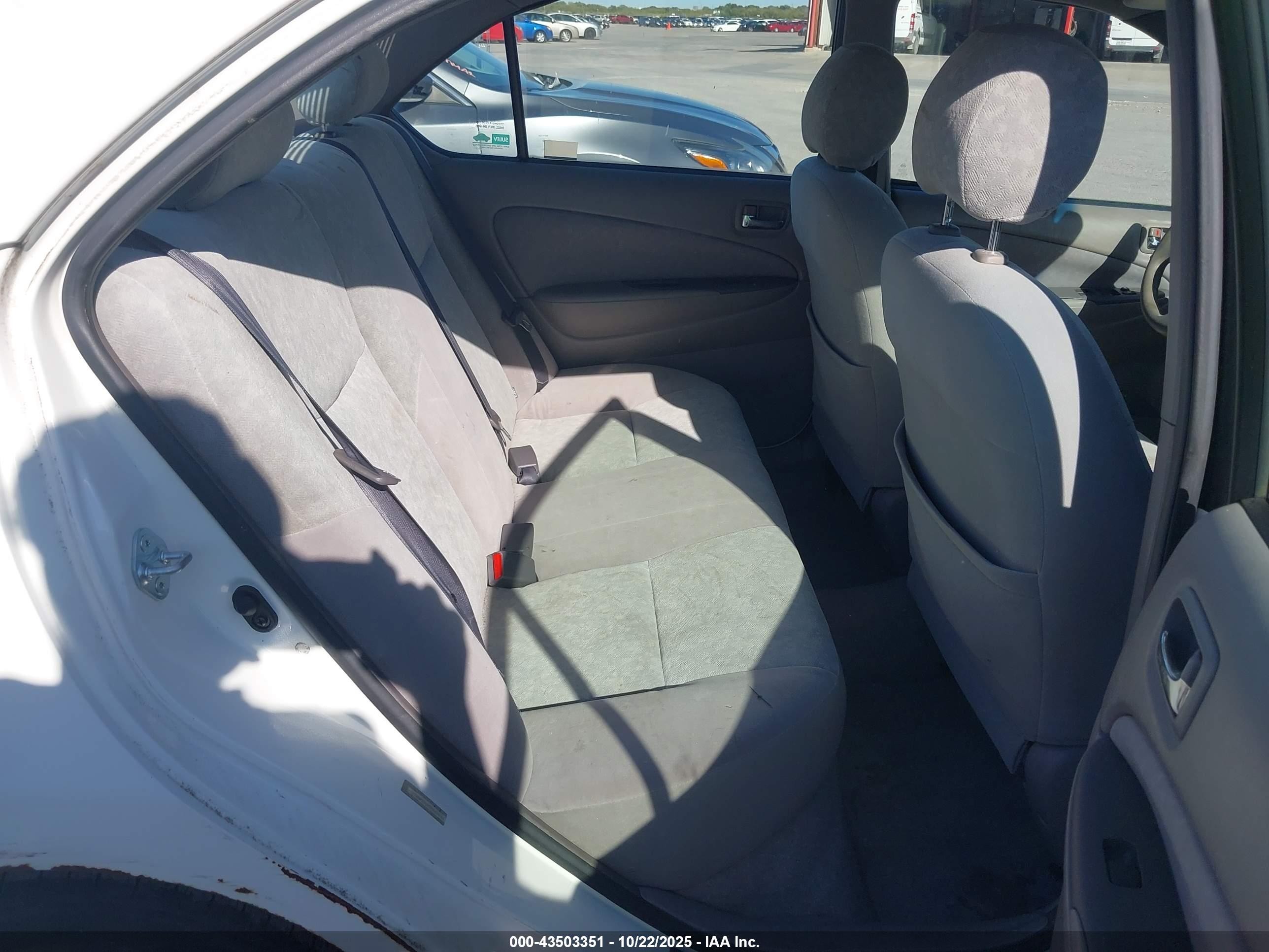 2002 Toyota Prius   Белый vin: JT2BK12U720040614