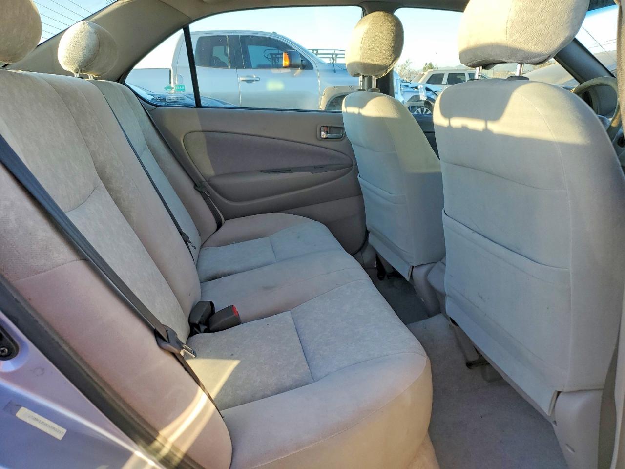 2002 Toyota Prius Silver vin: JT2BK12U820051217