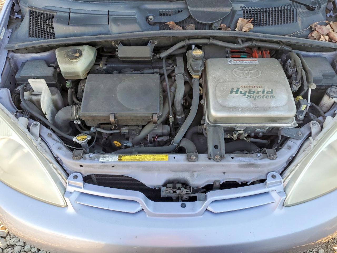 2002 Toyota Prius Silver vin: JT2BK12U820051217