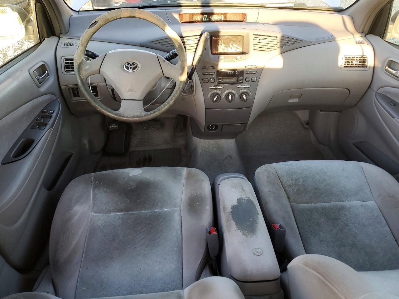2002 Toyota Prius Silver vin: JT2BK12U820051217