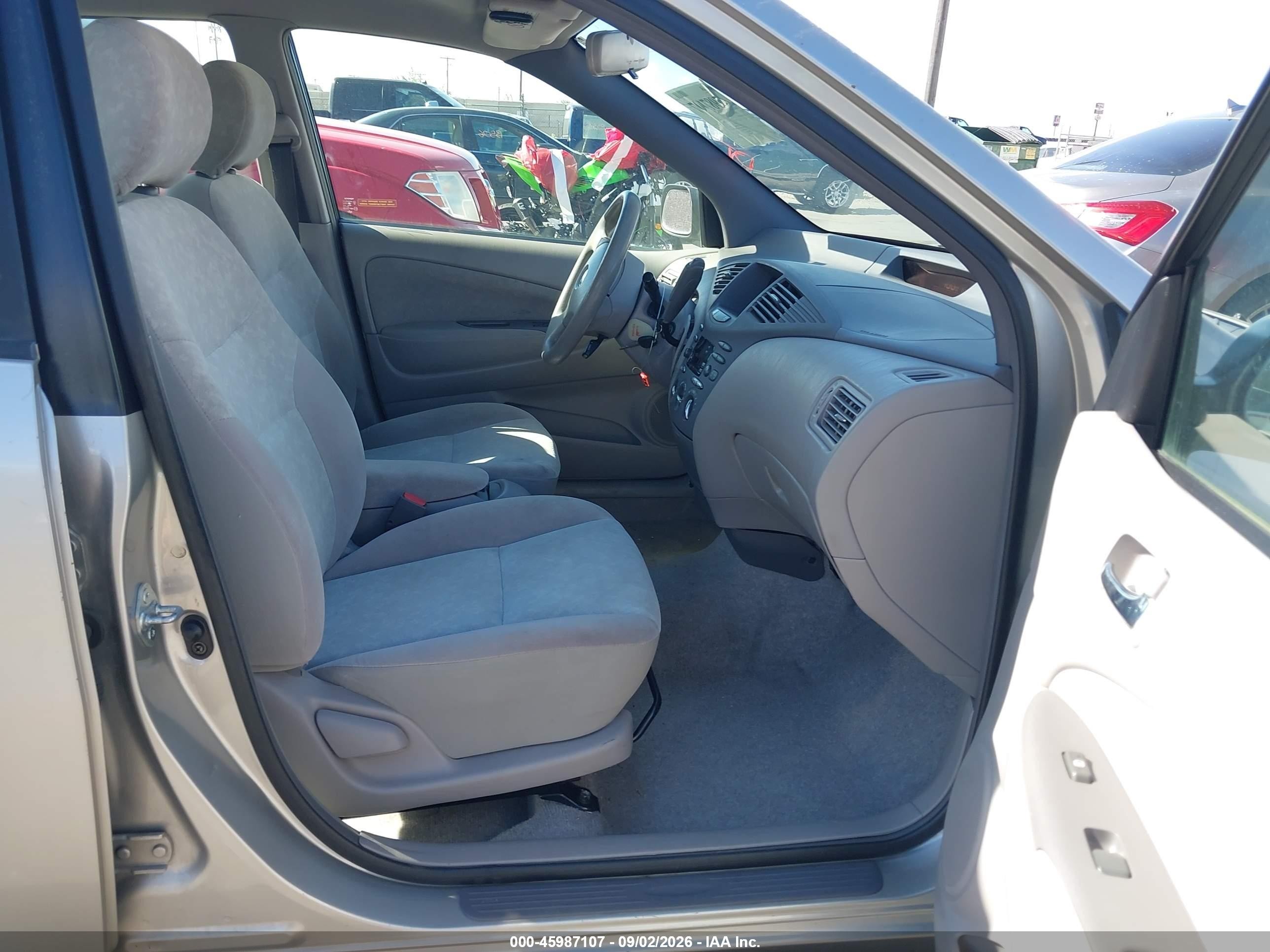 2002 Toyota Prius   Silver vin: JT2BK12UX20038954