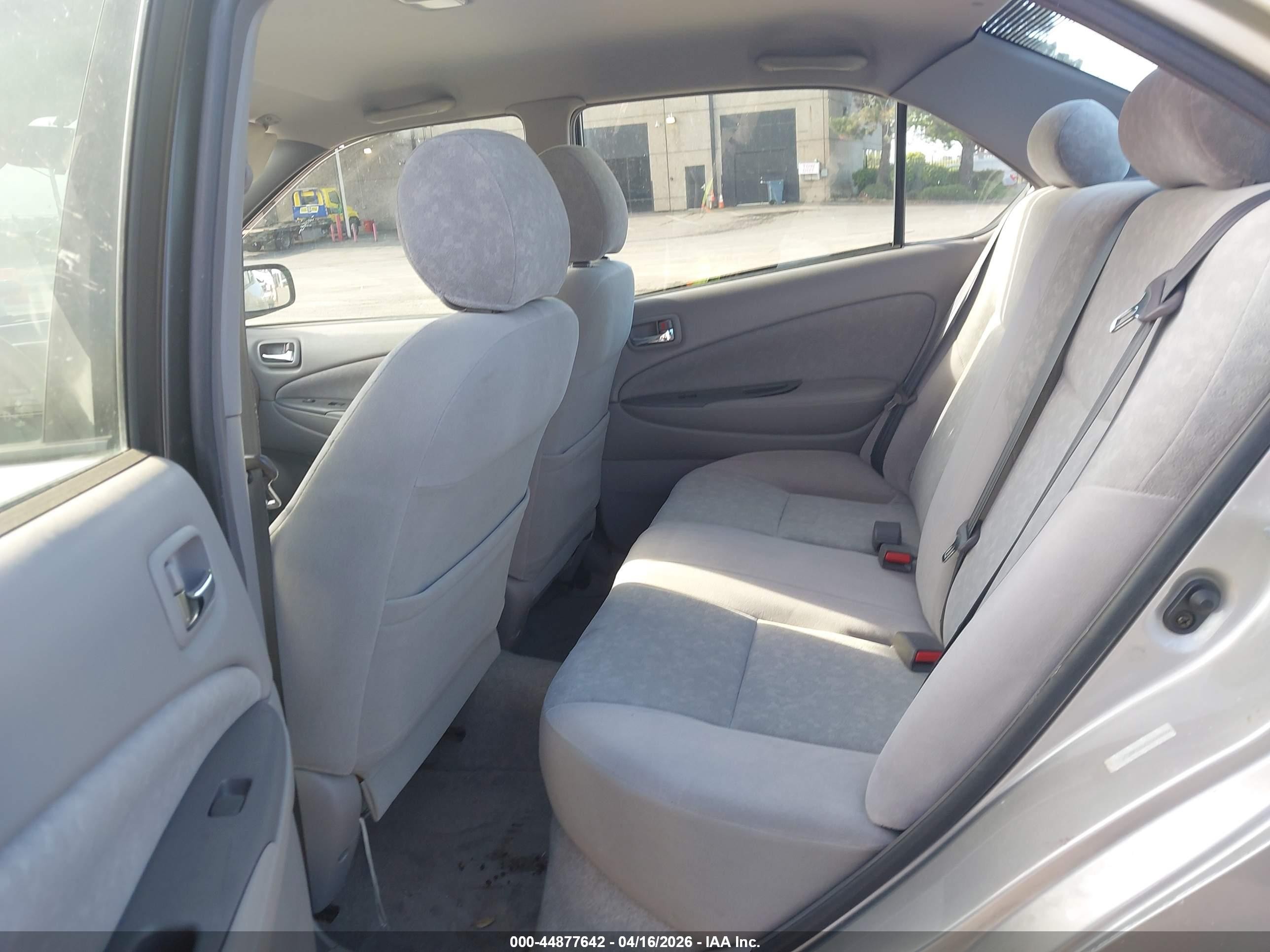 2002 Toyota Prius   Silver vin: JT2BK18U020068066