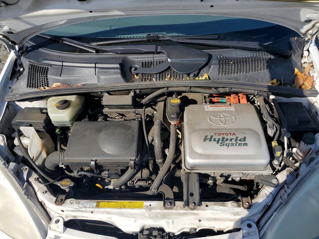 2003 Toyota Prius Base White vin: JT2BK18U030073589