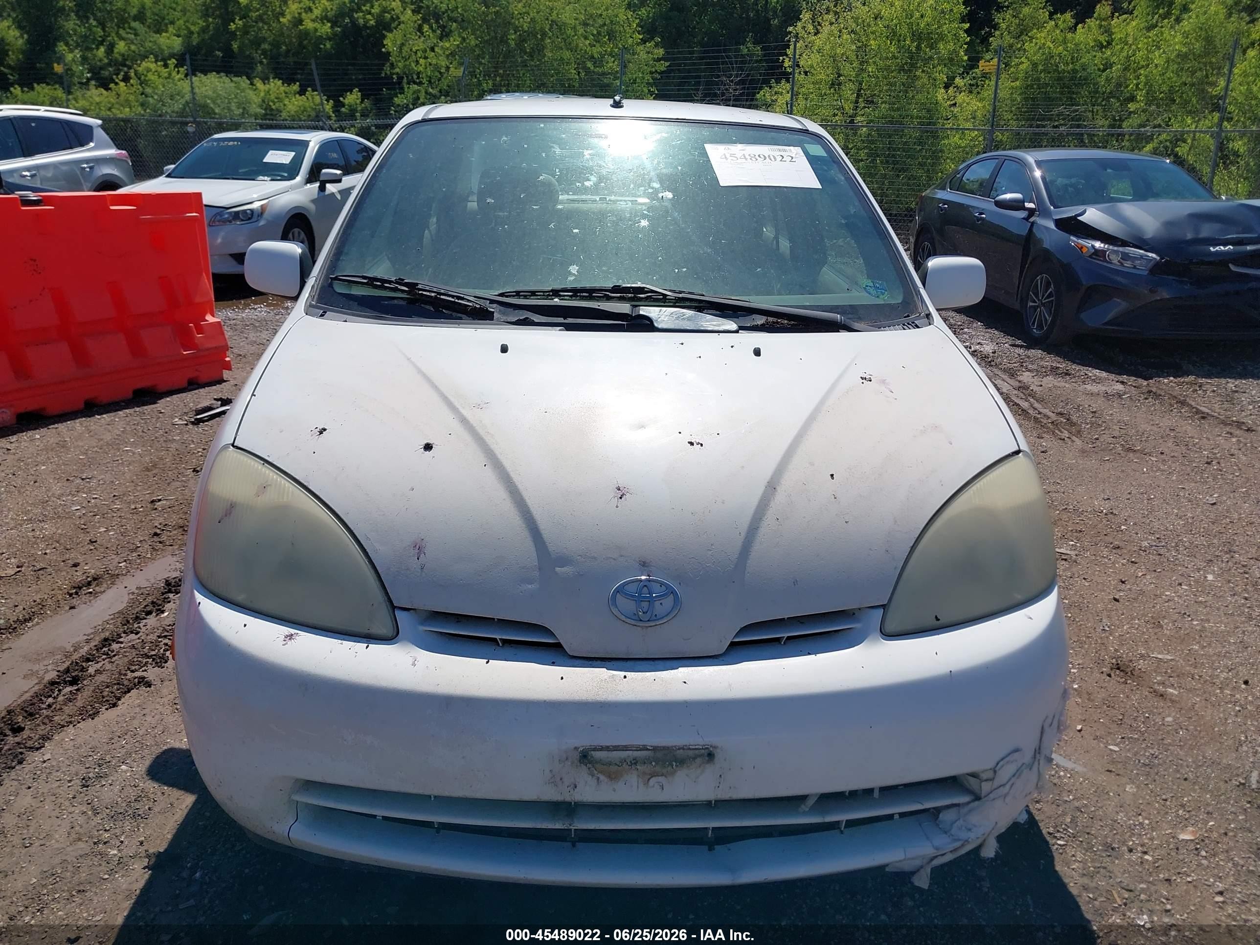 2002 Toyota Prius   Белый vin: JT2BK18U220067548