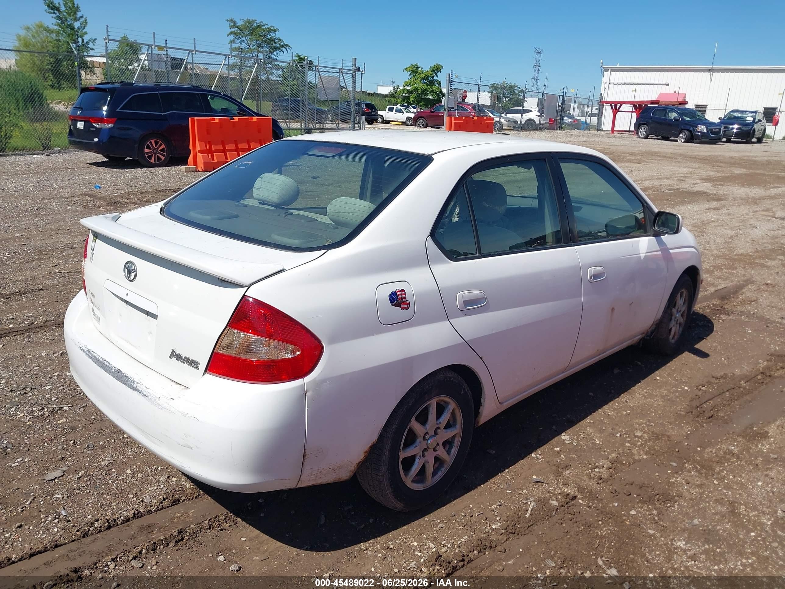 2002 Toyota Prius   Белый vin: JT2BK18U220067548