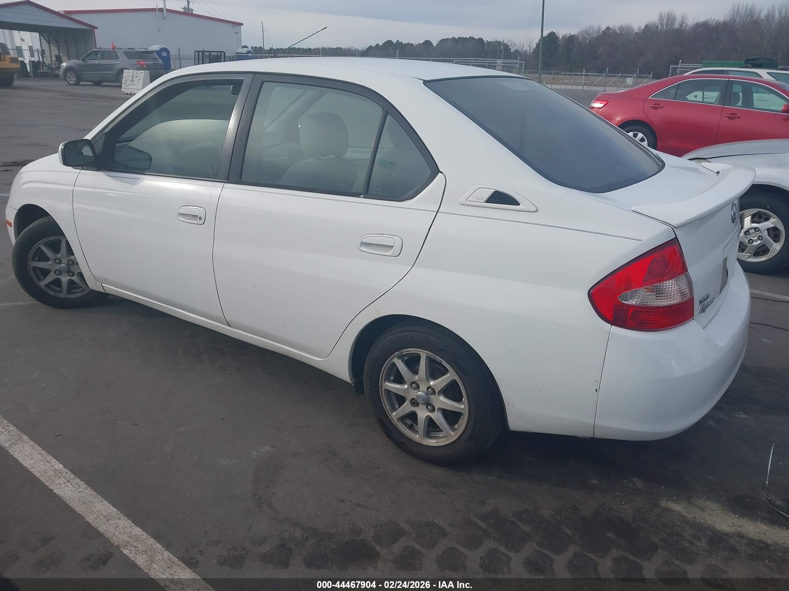2002 Toyota Prius   White vin: JT2BK18U520061100