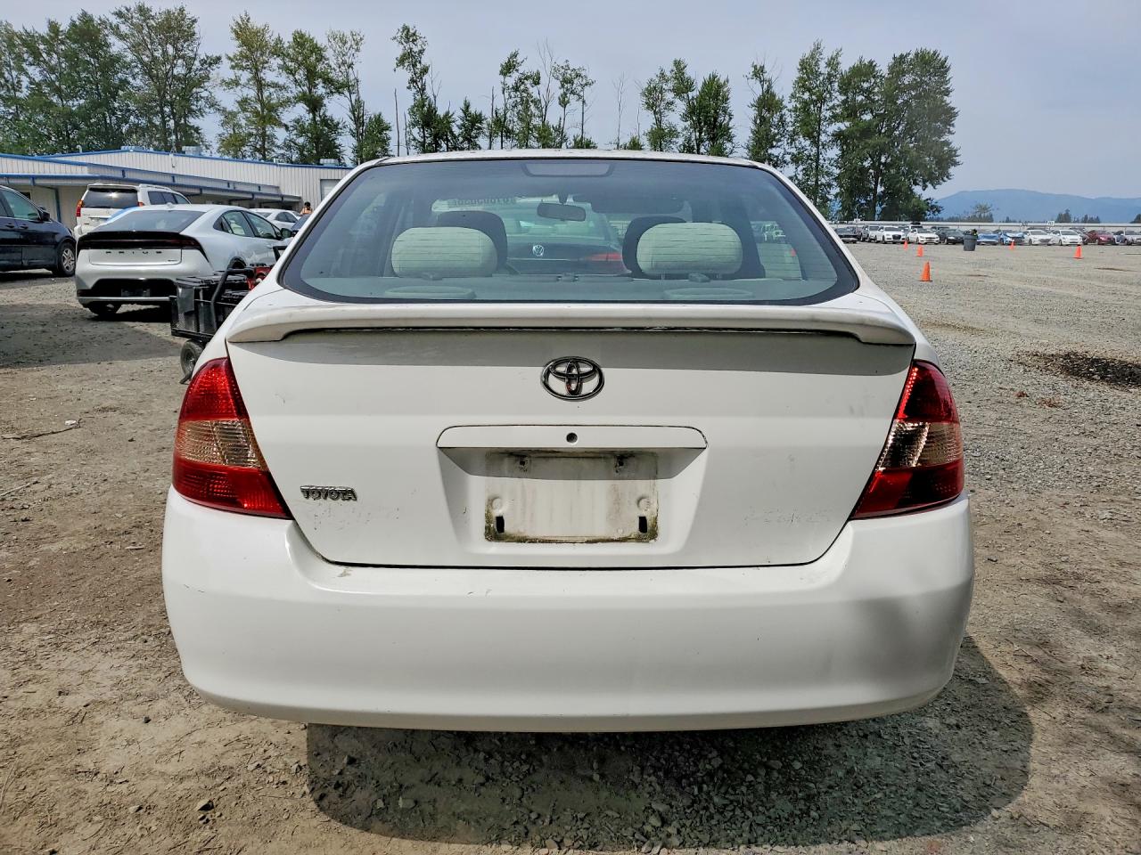 2002 Toyota Prius Base White vin: JT2BK18U520062988