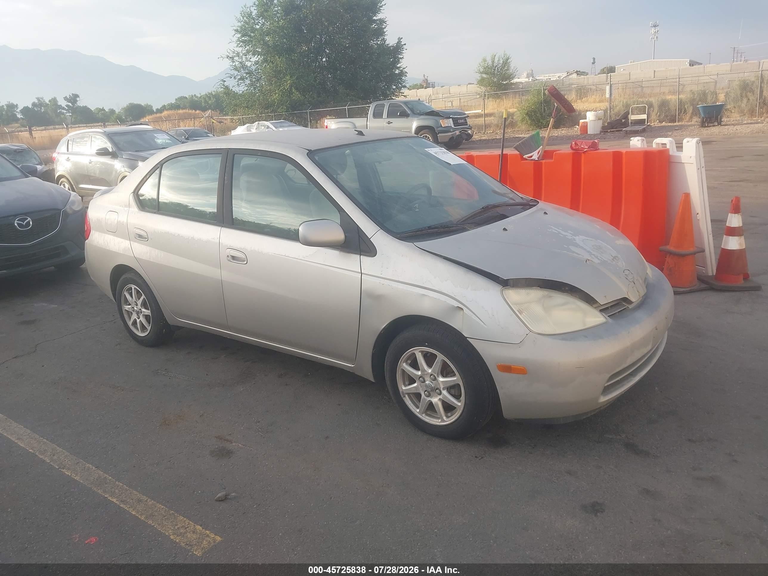 2003 Toyota Prius   Gold vin: JT2BK18U630074892