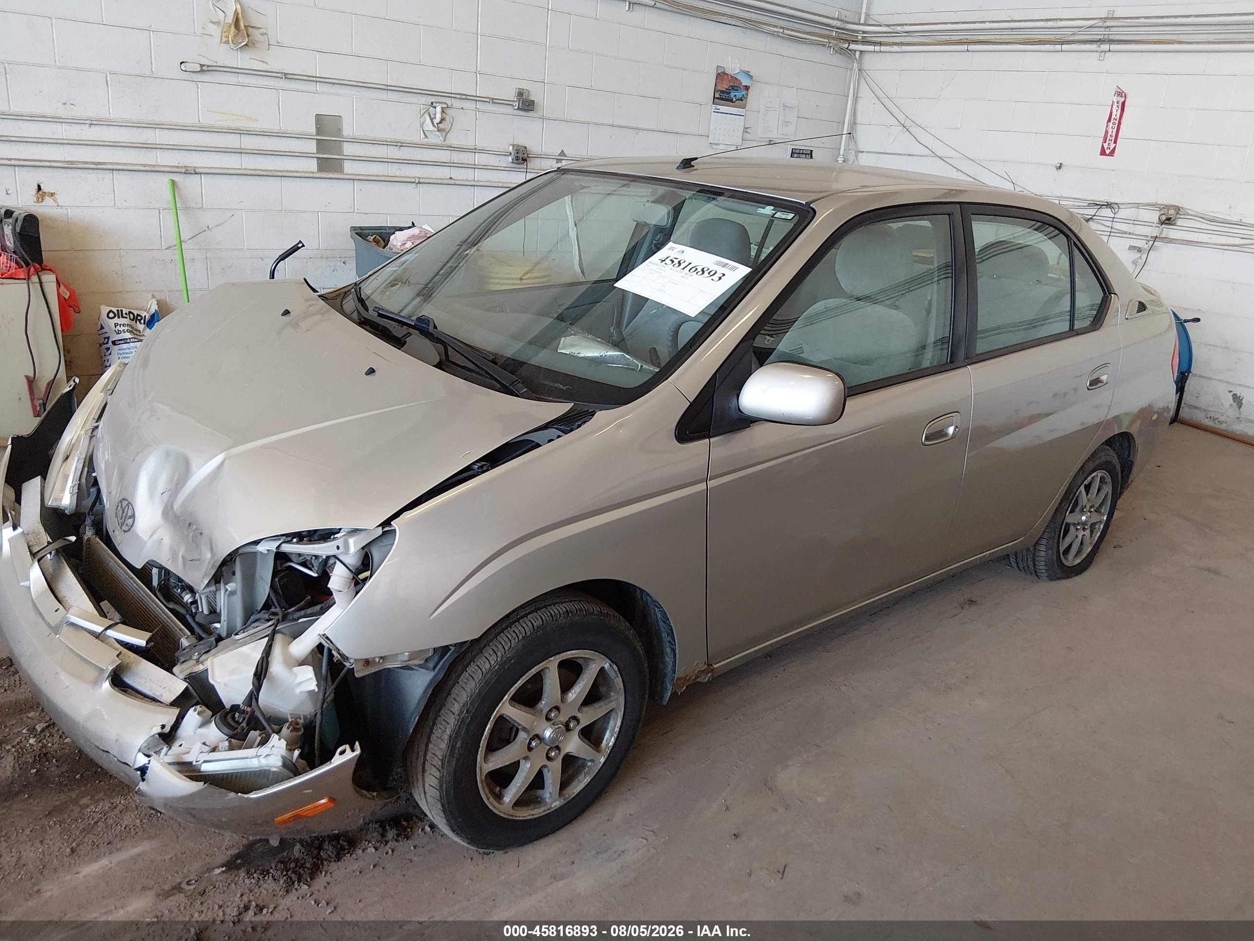 2002 Toyota Prius   Серебряный vin: JT2BK18U820065349