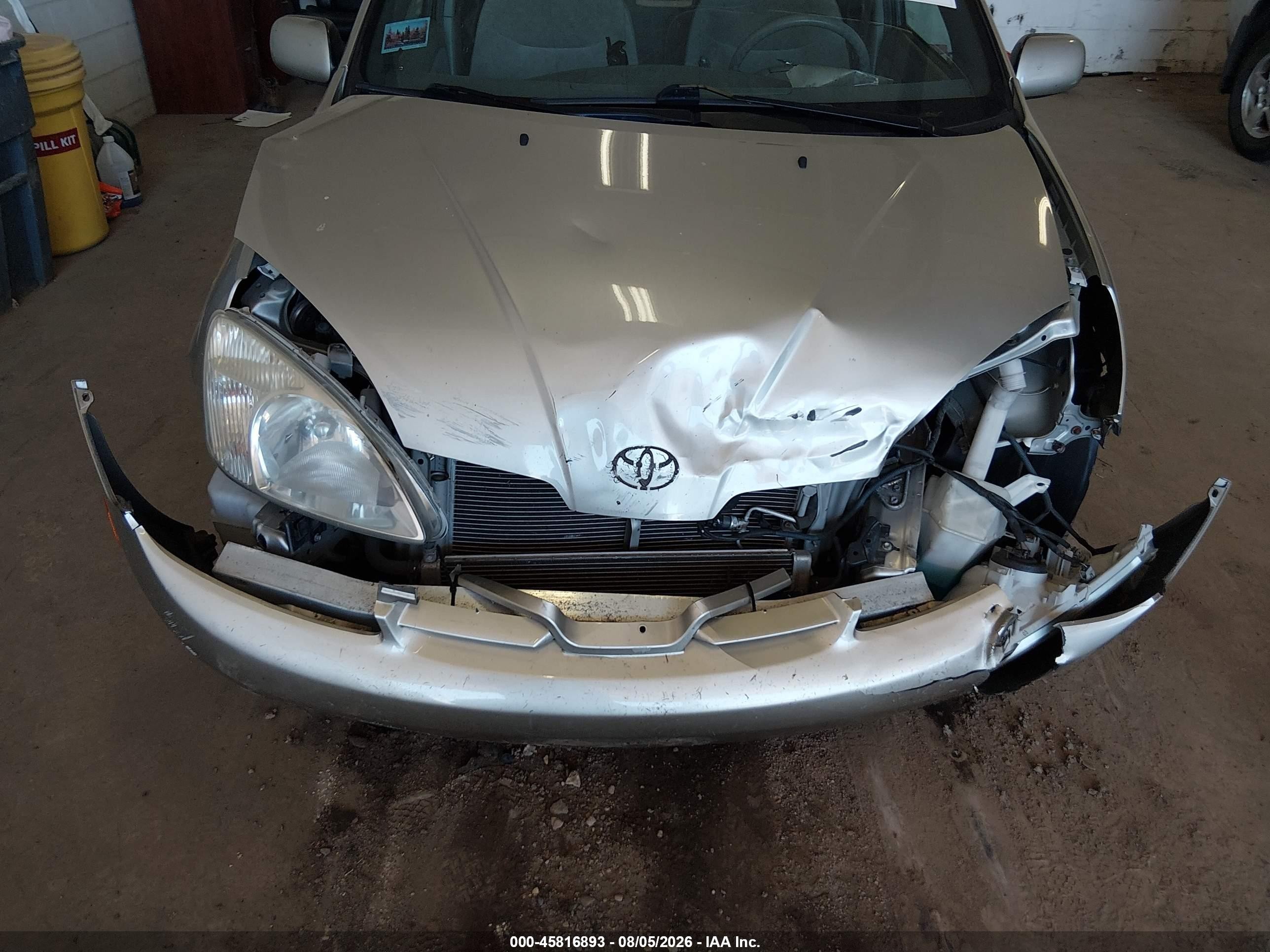 2002 Toyota Prius   Серебряный vin: JT2BK18U820065349