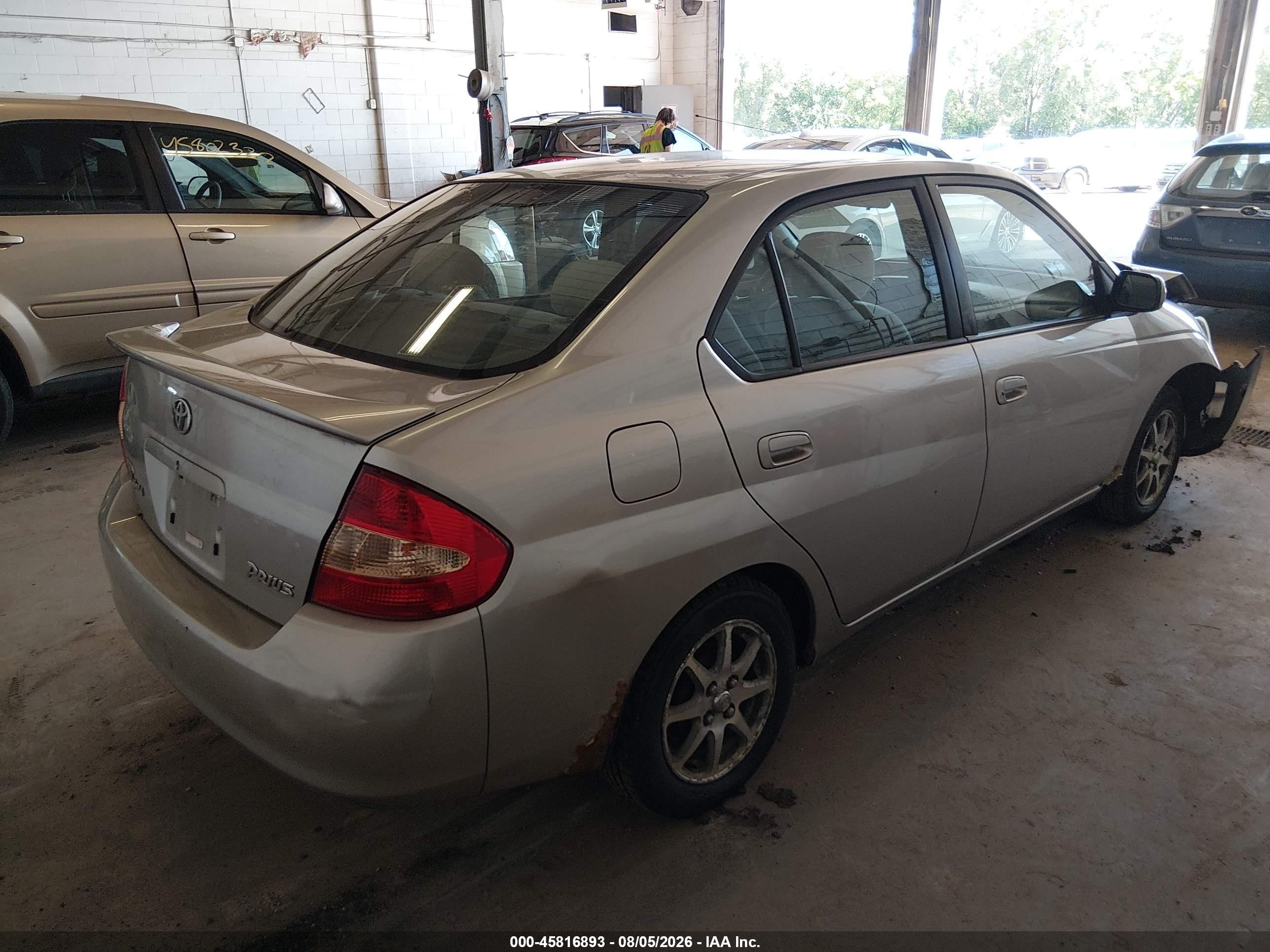 2002 Toyota Prius   Серебряный vin: JT2BK18U820065349