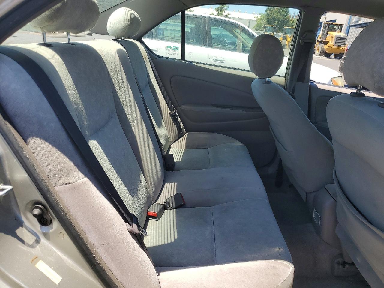 2002 Toyota Prius Base Silver vin: JT2BK18U920044901