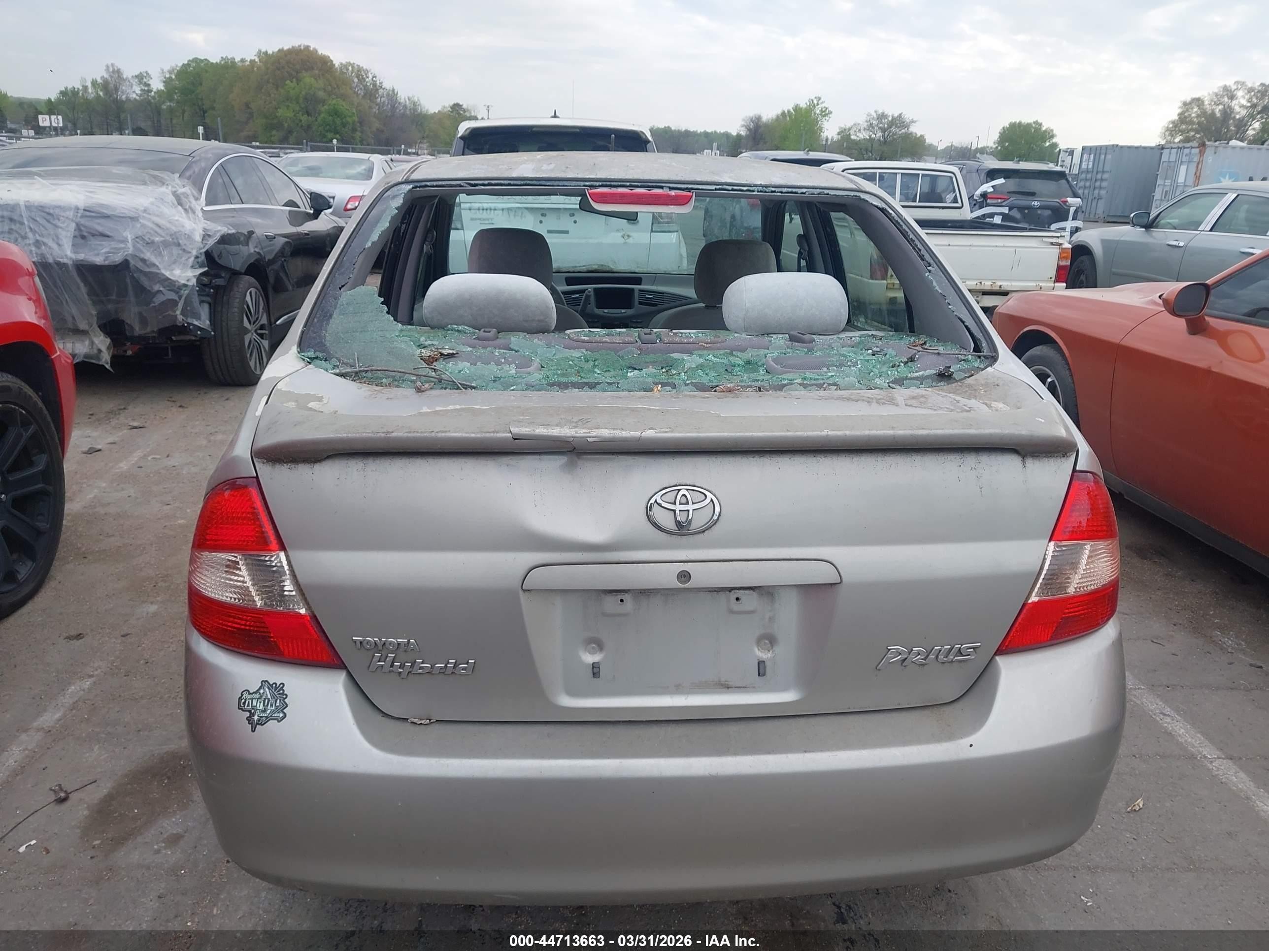 2002 Toyota Prius Кремовый vin: JT2BK18UX20066230
