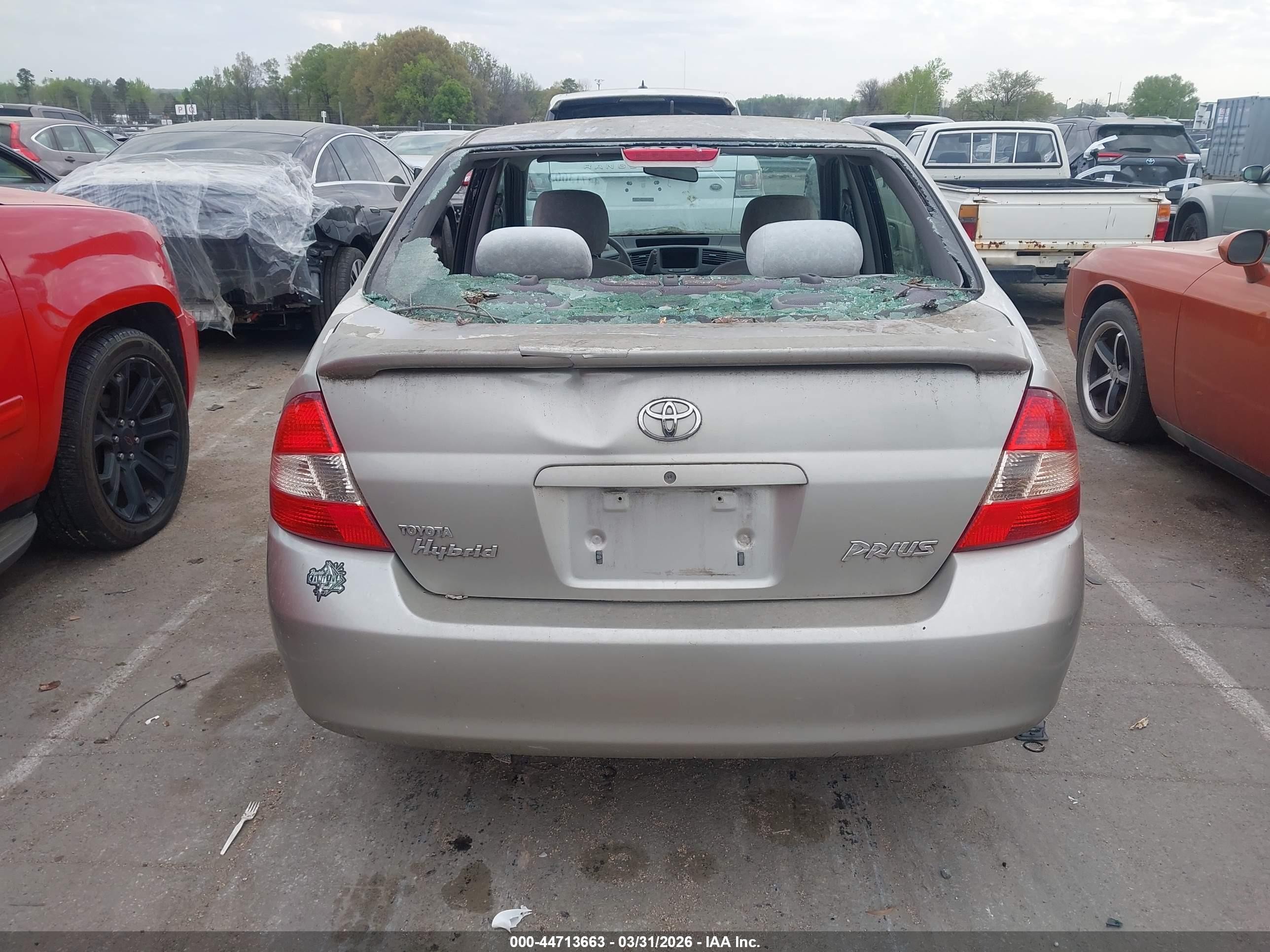 2002 Toyota Prius Кремовый vin: JT2BK18UX20066230