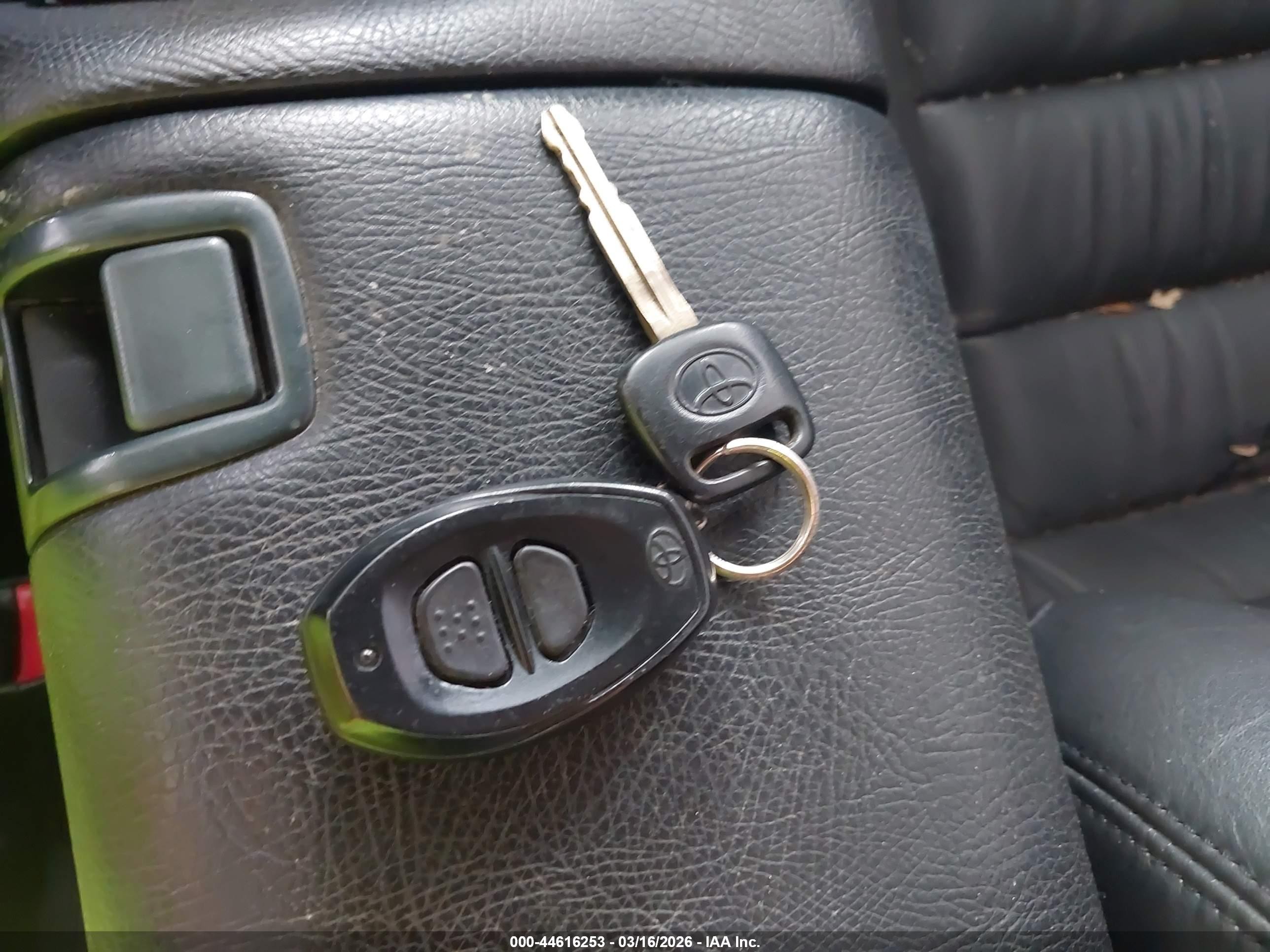 1998 Toyota Supra Turbo Белый vin: JT2DE82A8W1001626