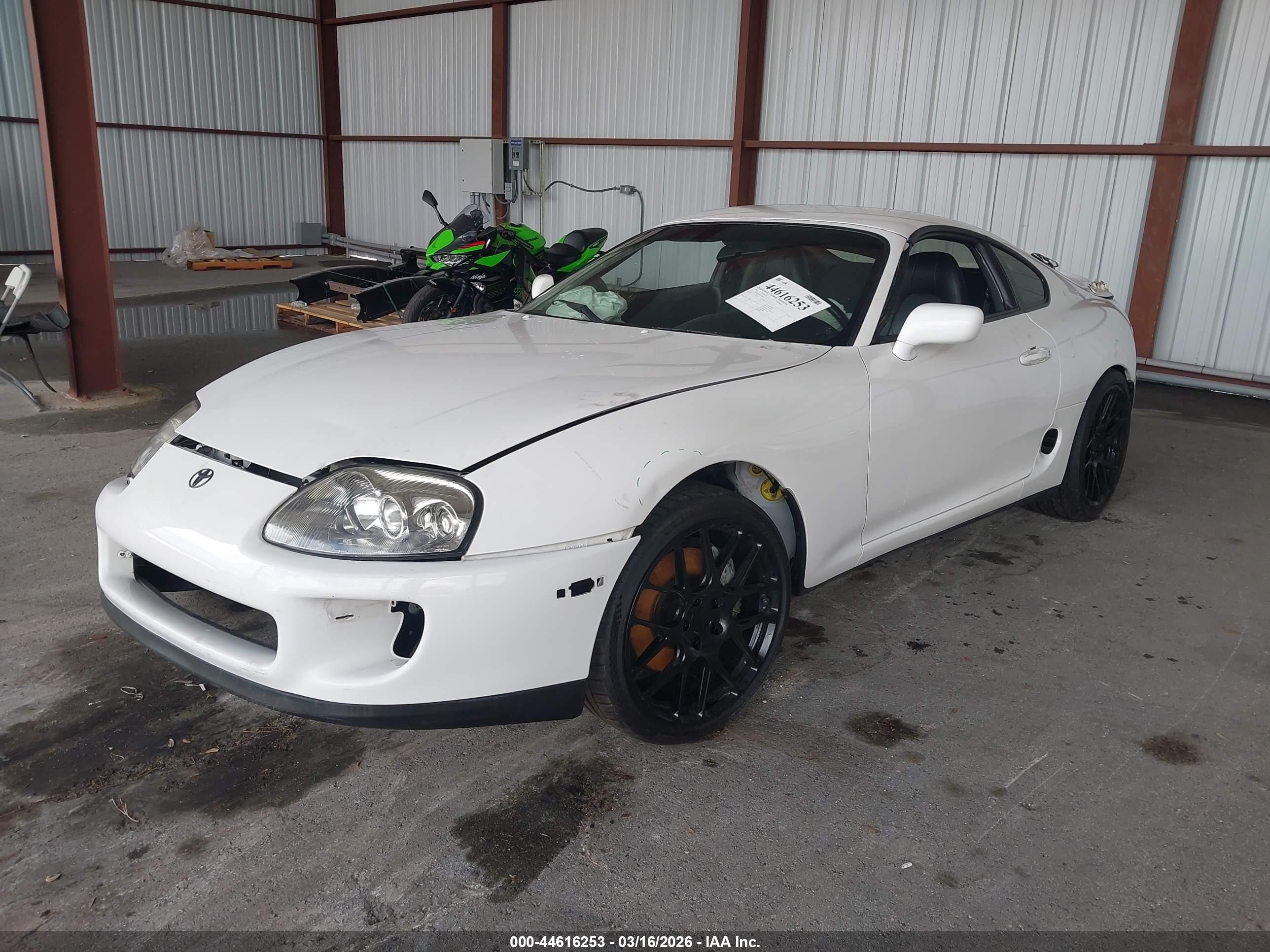 1998 Toyota Supra Turbo Белый vin: JT2DE82A8W1001626