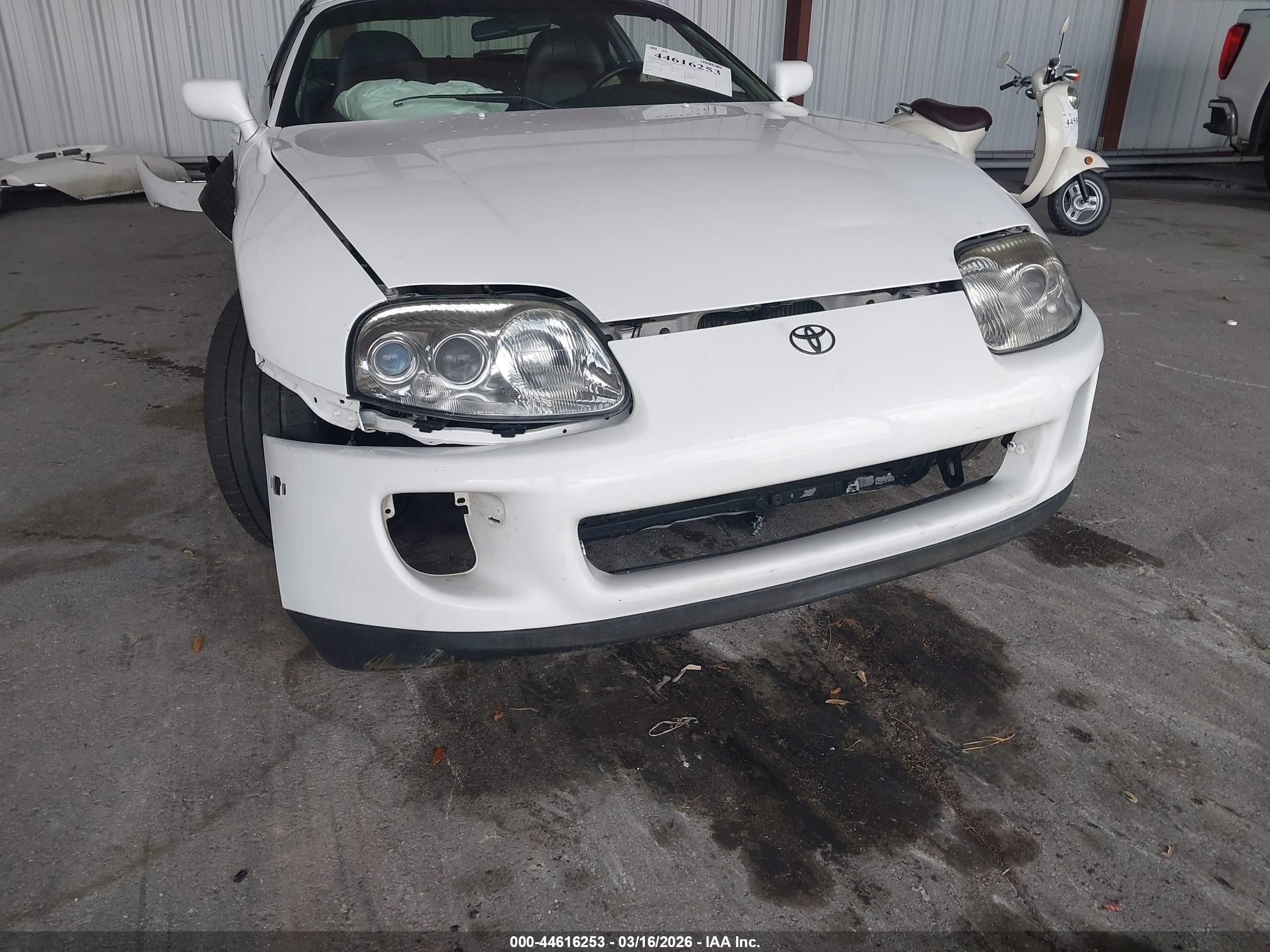 1998 Toyota Supra Turbo Белый vin: JT2DE82A8W1001626