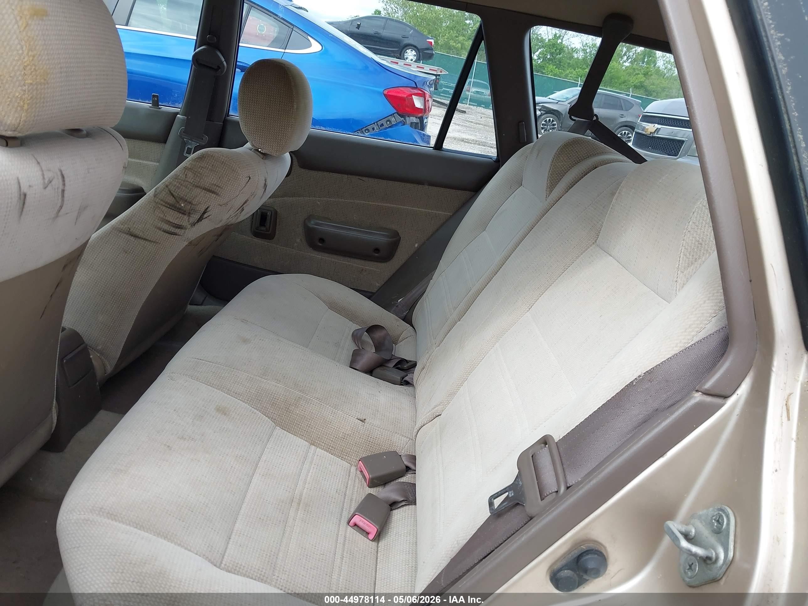 1996 Toyota Corolla Dx Gold vin: JT2EB02E5T0111570